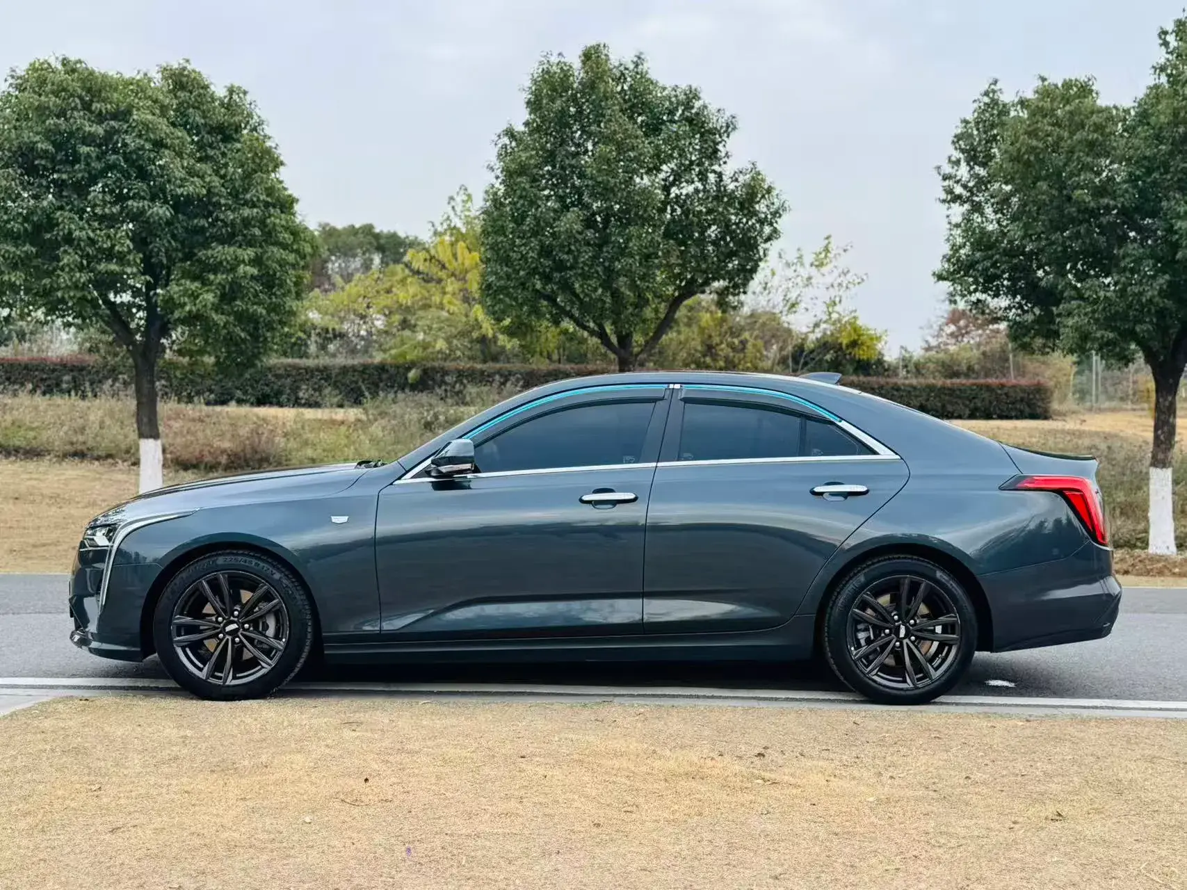 2021 CADILLAC CT4 thumbnail 3