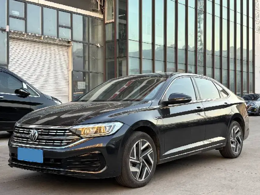 2023 Volkswagen Sagitar 1.4T 150HP L4 7DCT