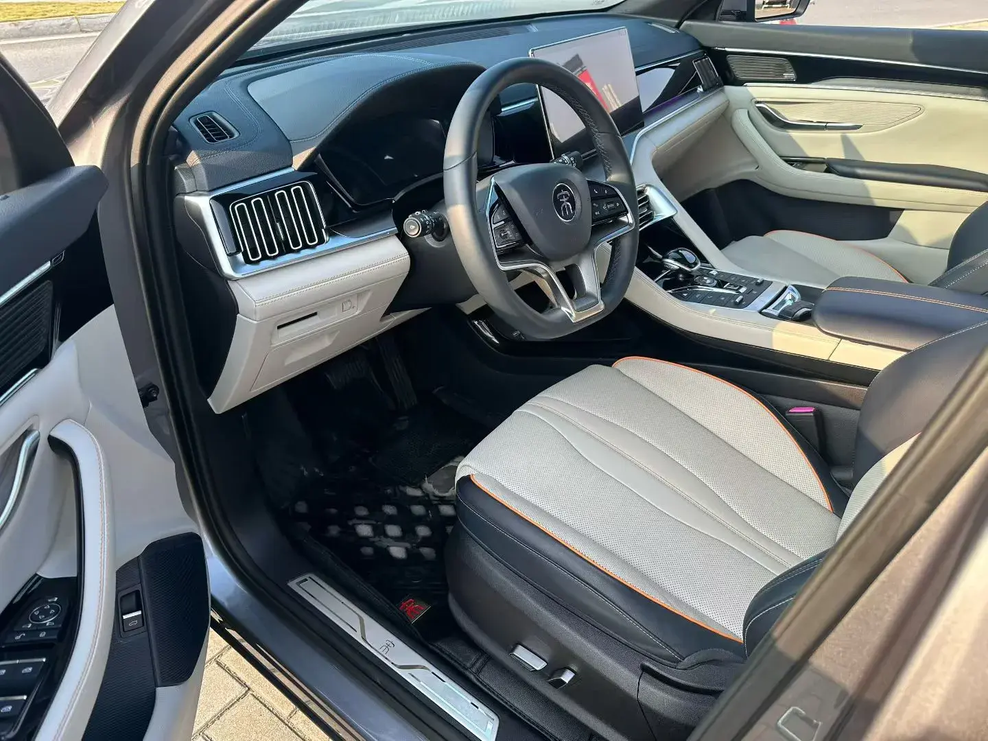 2022 HYUNDAI TUCSON thumbnail 4