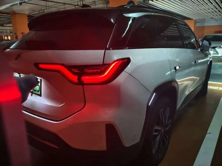 2020 NIO ES6 thumbnail 3