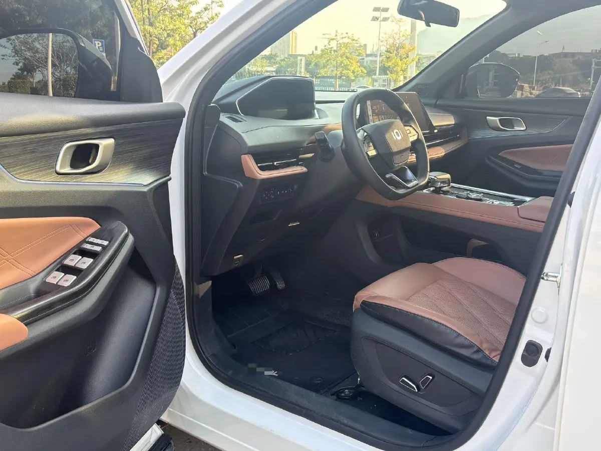 2023 DongFeng Forthing Thunder BEV 57.8KWH,autocango,china used car exporter,china ev exporter,chinese used car exporter,chinese used ev exporter