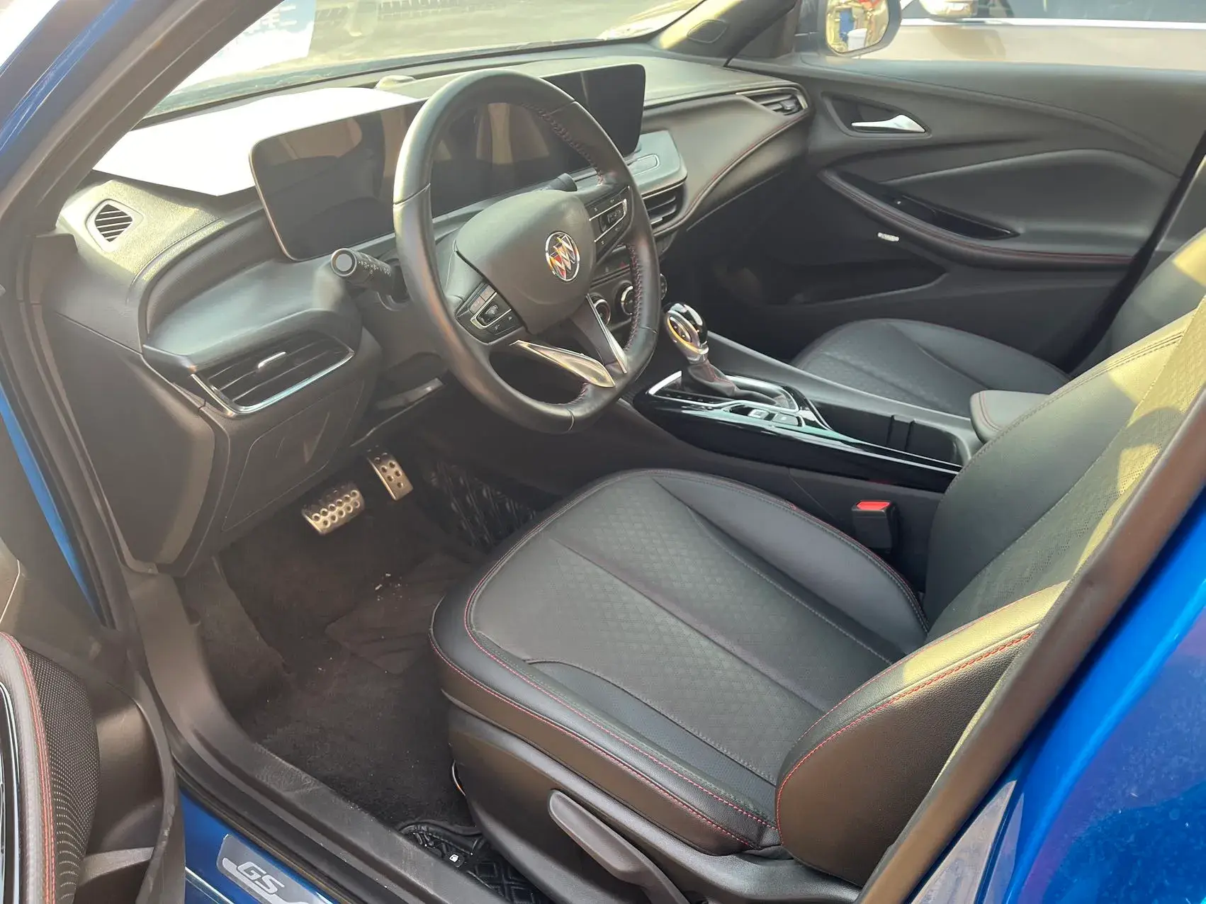 2022 BUICK VERANO thumbnail 4