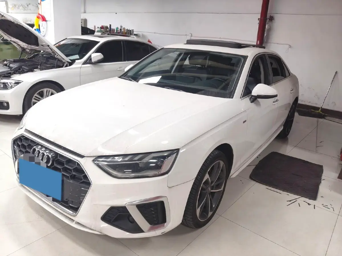 2020 Audi A4L 2.0T 190HP L4 7DCT