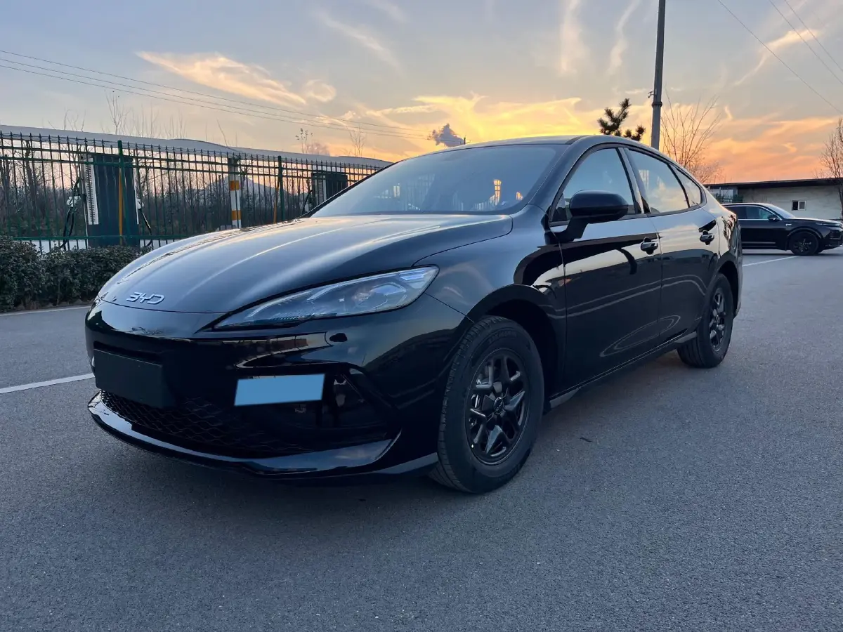 2025 BYD Seal05 DM-i 1.5L 101HP L4 E-CVT PHEV 7.68KWH