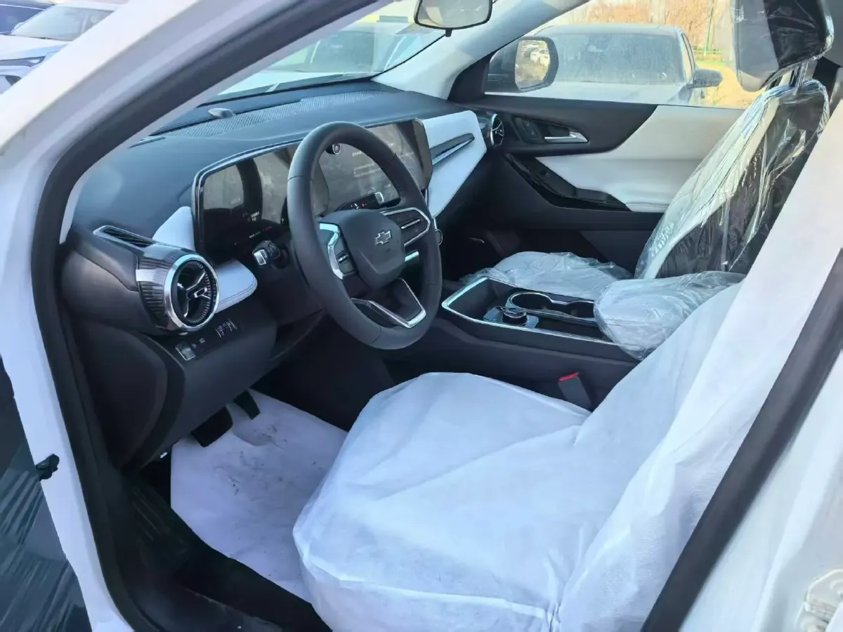 2024 Chevrolet EquinoxPlus 1.5T 180HP L4 2DHT PHEV 16.5KWH,autocango,china used car exporter,china ev exporter,chinese used car exporter,chinese used ev exporter