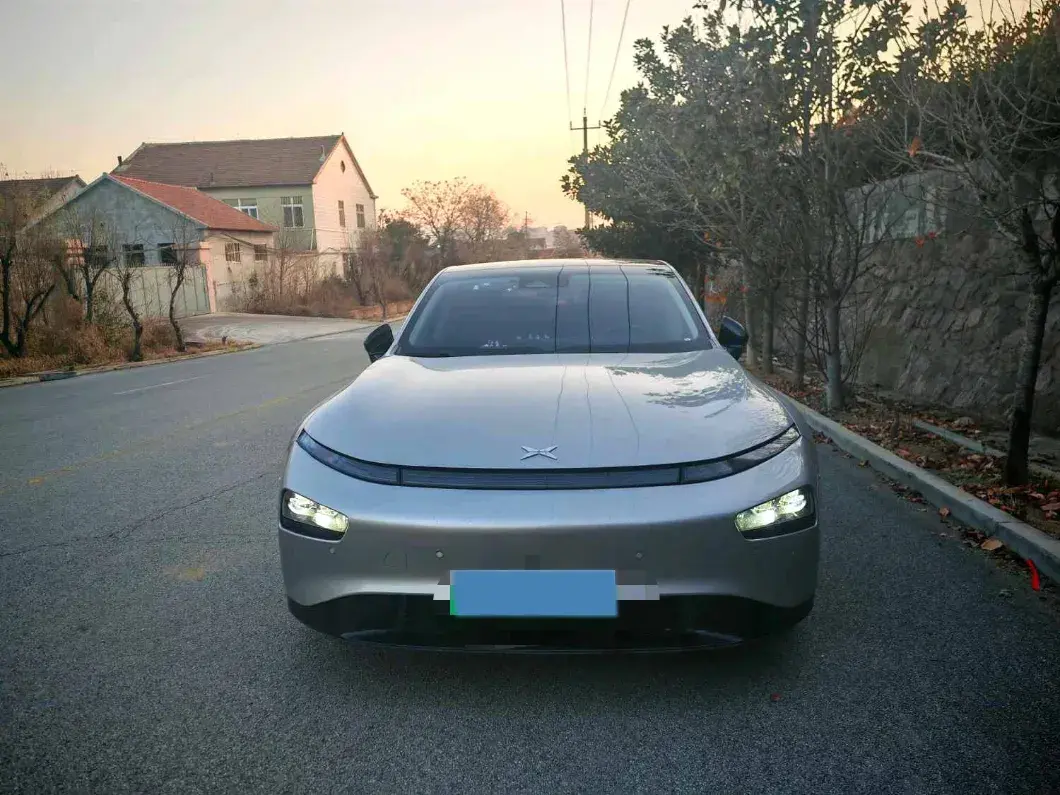 2021 XPENG P7 thumbnail 2