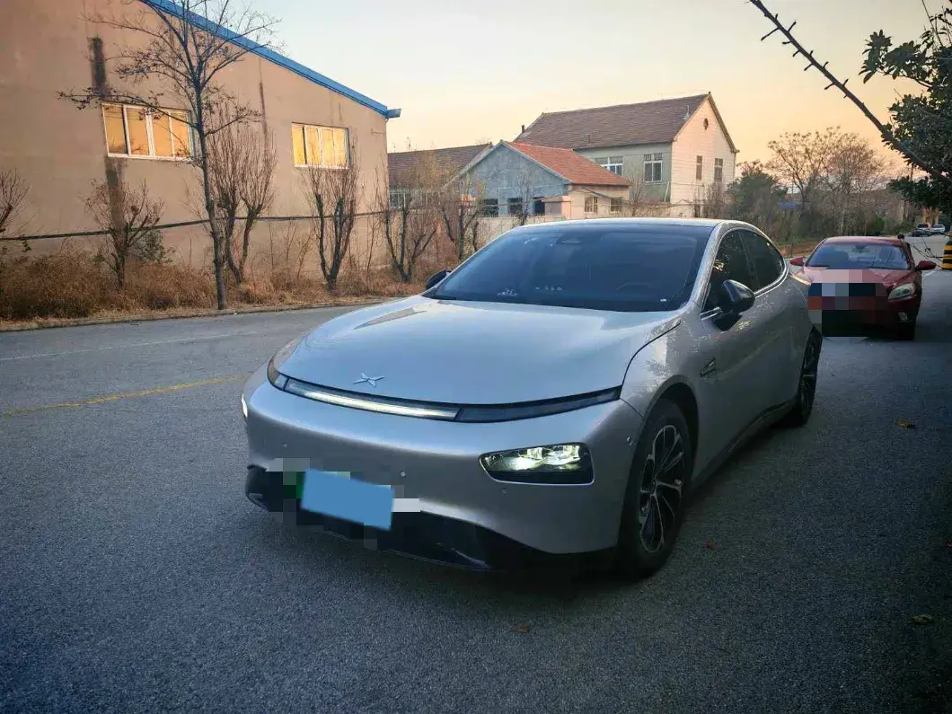 2021 XPENG P7 view 1