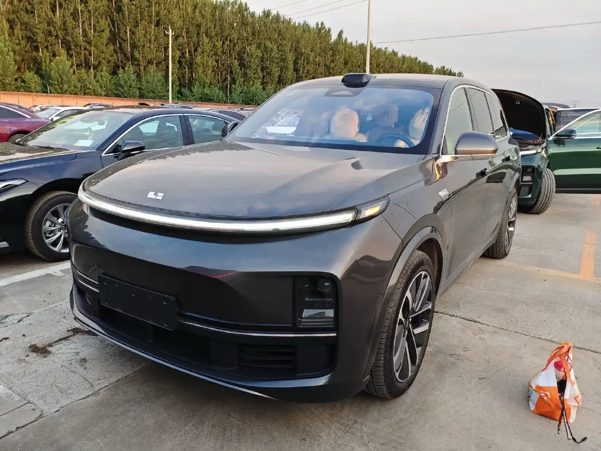 2024 Toyota Land Cruiser Prado 2.4T 282HP L4 8AT Hybrid