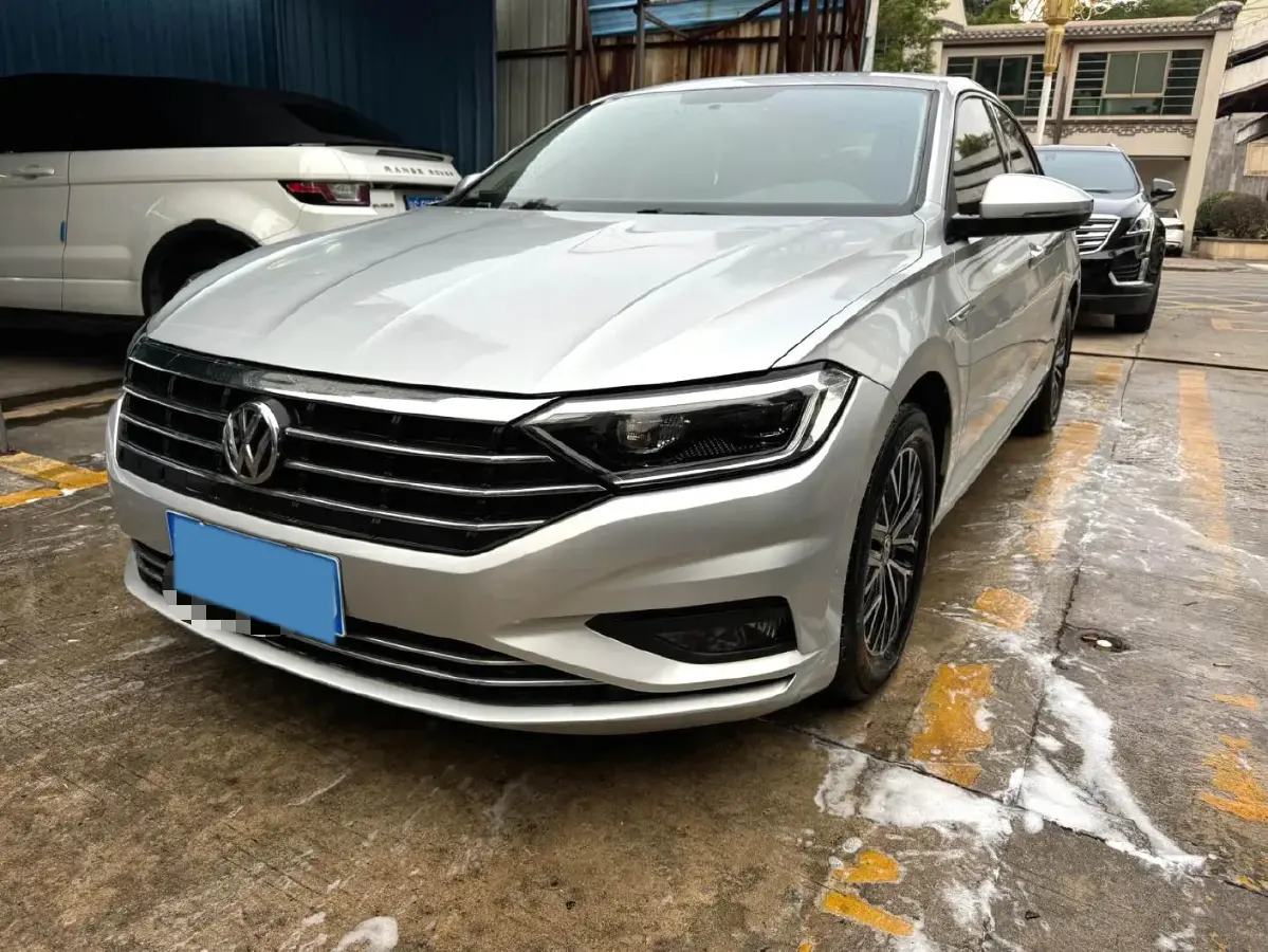 2020 Volkswagen Sagitar 1.4T 150HP L4 7DCT