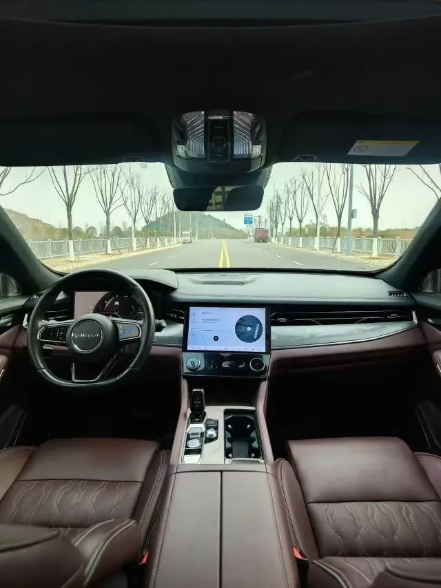 2021 Kia Carnival 2.0T 233HP L4 8AT,autocango,china used car exporter,china ev exporter,chinese used car exporter,chinese used ev exporter