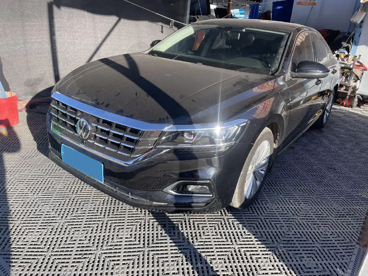 2020 Volkswagen Passat 2.0T 186HP L4 7DCT