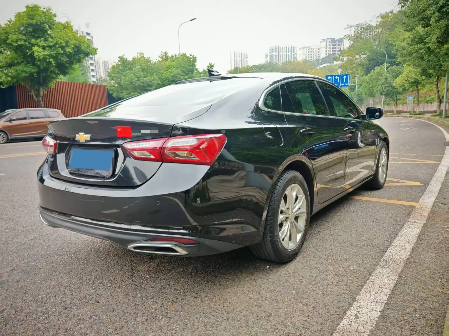 2021 CHEVROLET MALIBU thumbnail 4