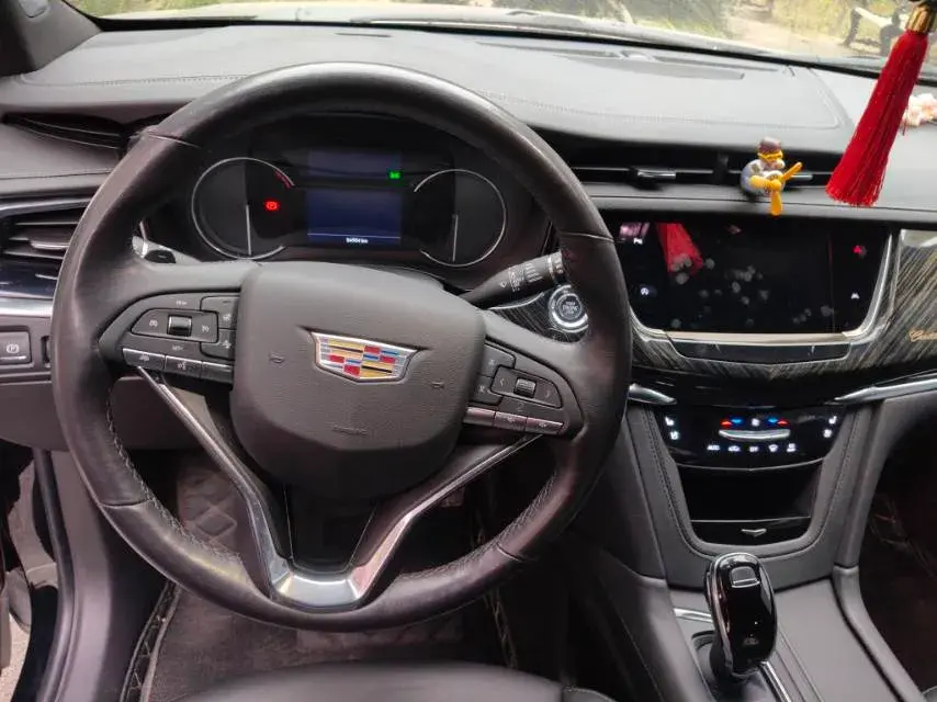 2022 CADILLAC XT6 thumbnail 2