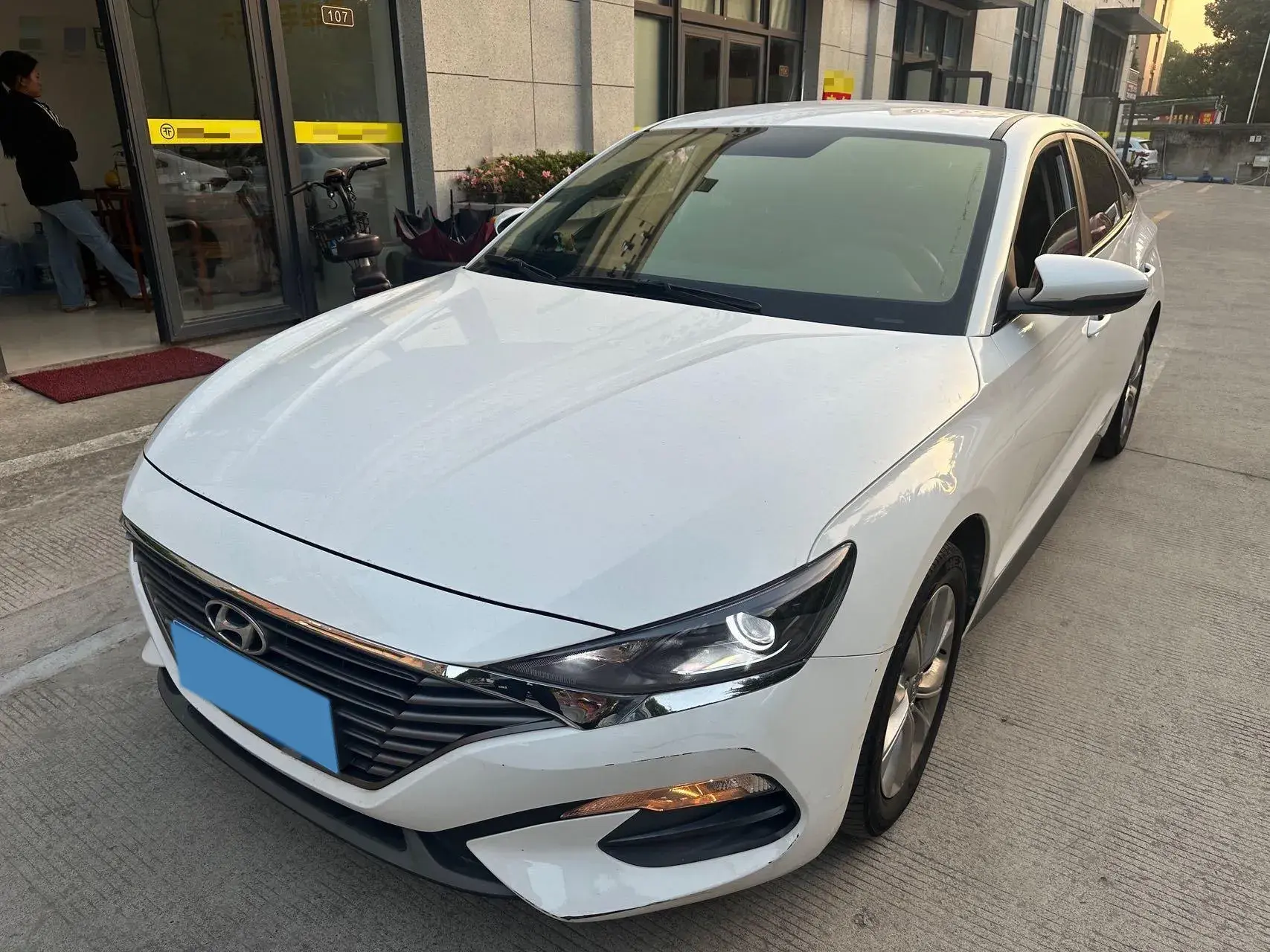 2019 HYUNDAI LA view 1