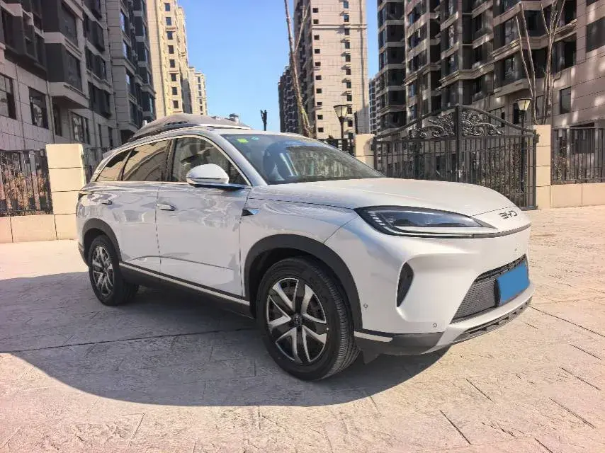 2025 BYD SEA thumbnail 3