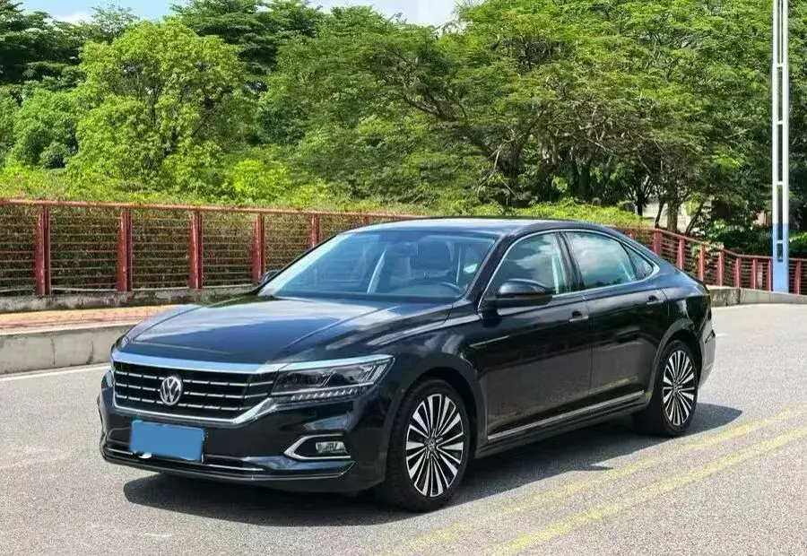 2020 Volkswagen Passat 2.0T 186HP L4 7DCT