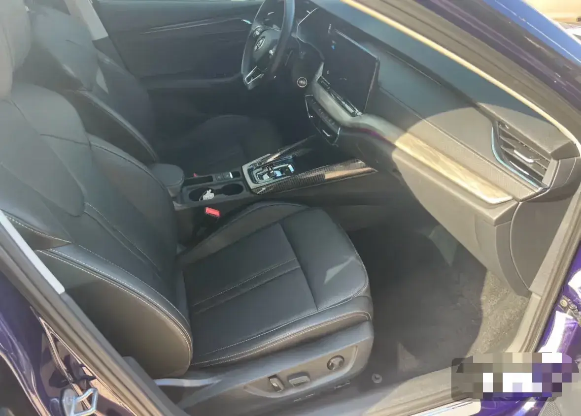 2021 SKODA OCTAVIA thumbnail 4