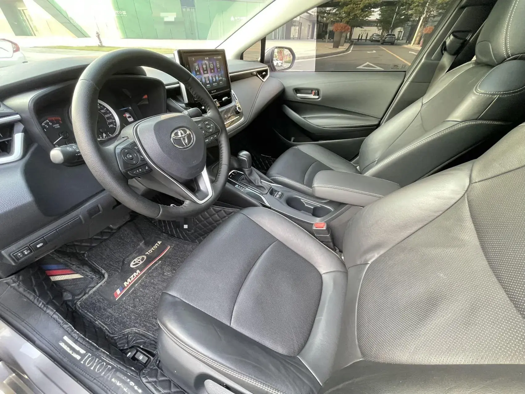 2019 TOYOTA COROLLA thumbnail 4