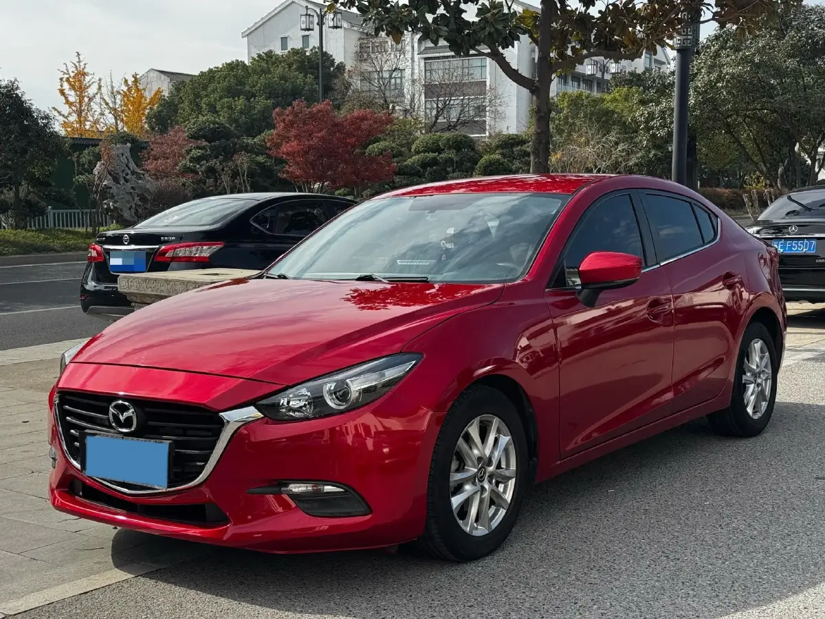 2017 Mazda 3 Axela 1.5L 117HP L4 6AT