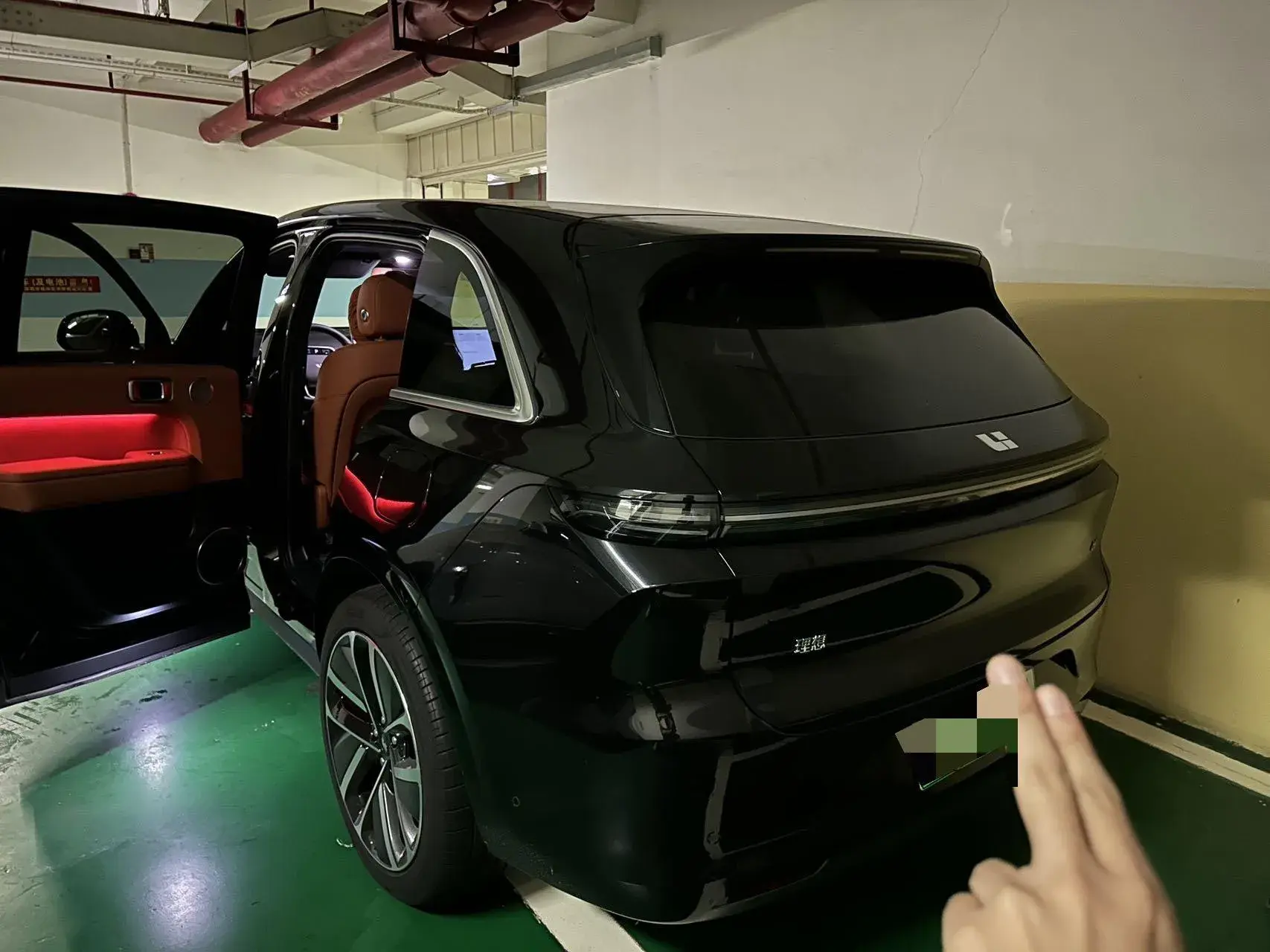 2024 LI L6 thumbnail 4