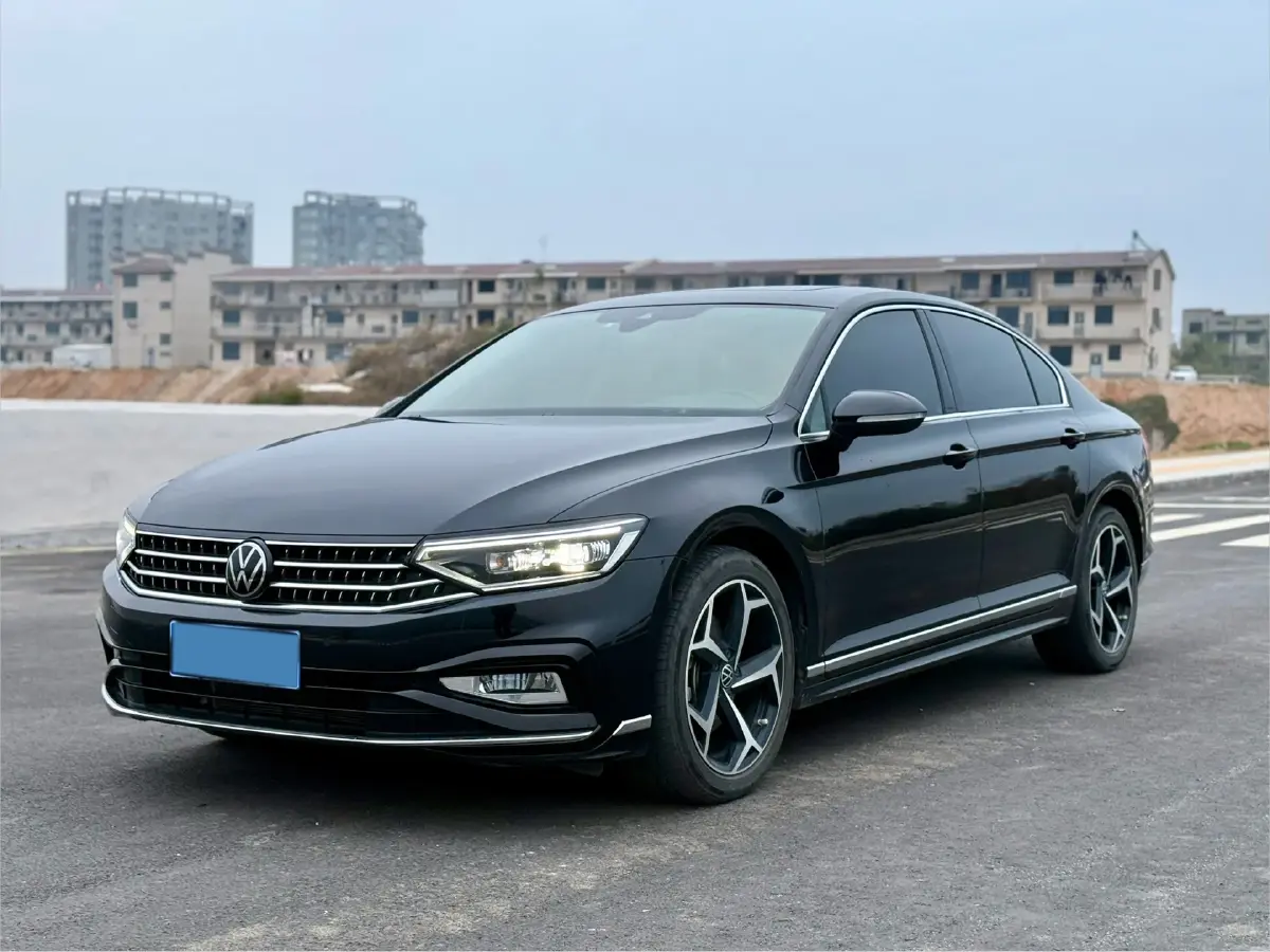2025 Volkswagen Magotan 2.0T 186HP L4 7DCT