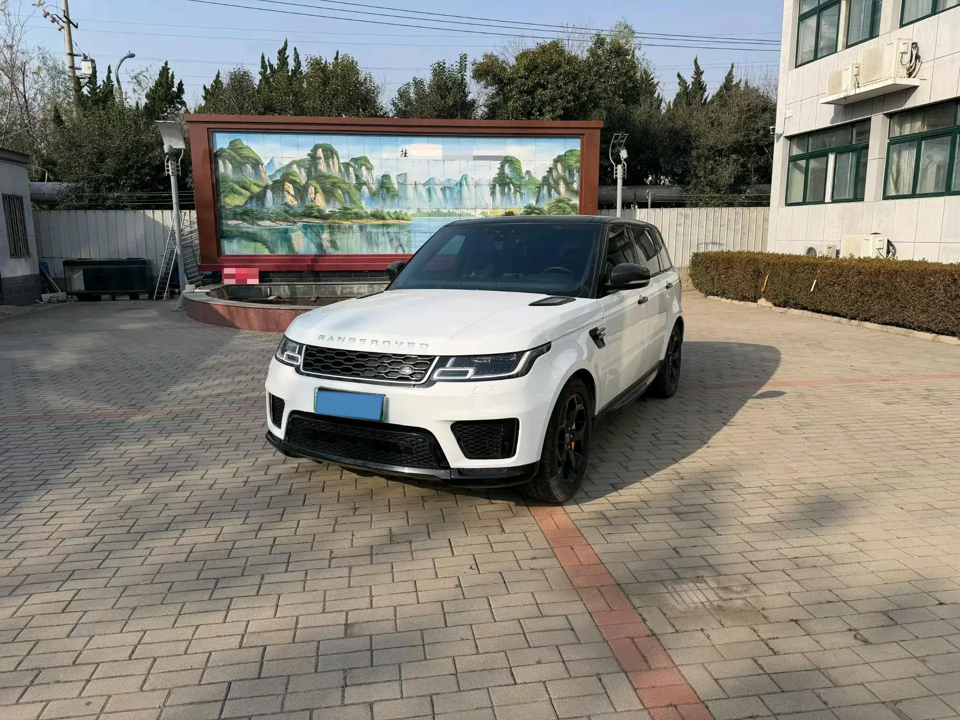 2018 LAND ROVER view 1