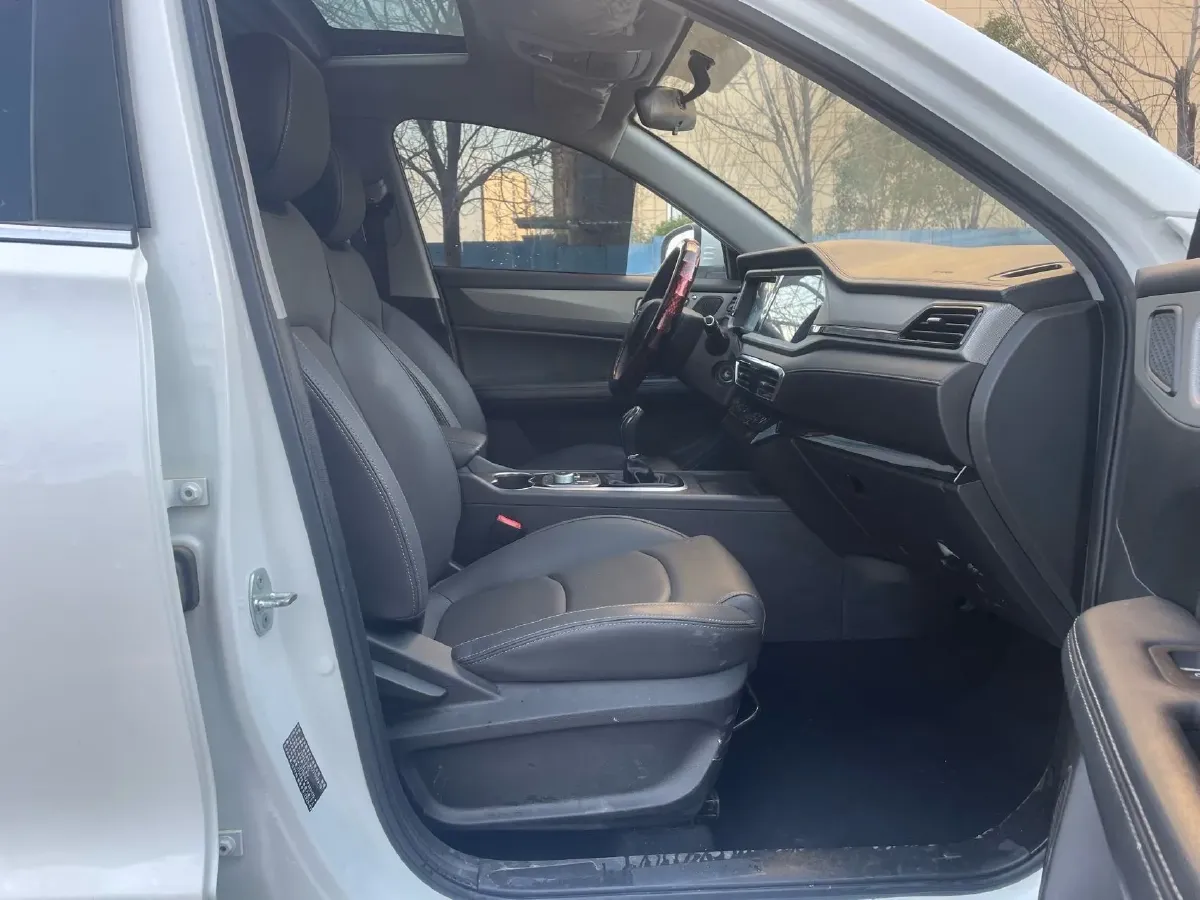 2024 KaiYi XuanJie 1.5L 116HP L4 5MT,autocango,china used car exporter,china ev exporter,chinese used car exporter,chinese used ev exporter