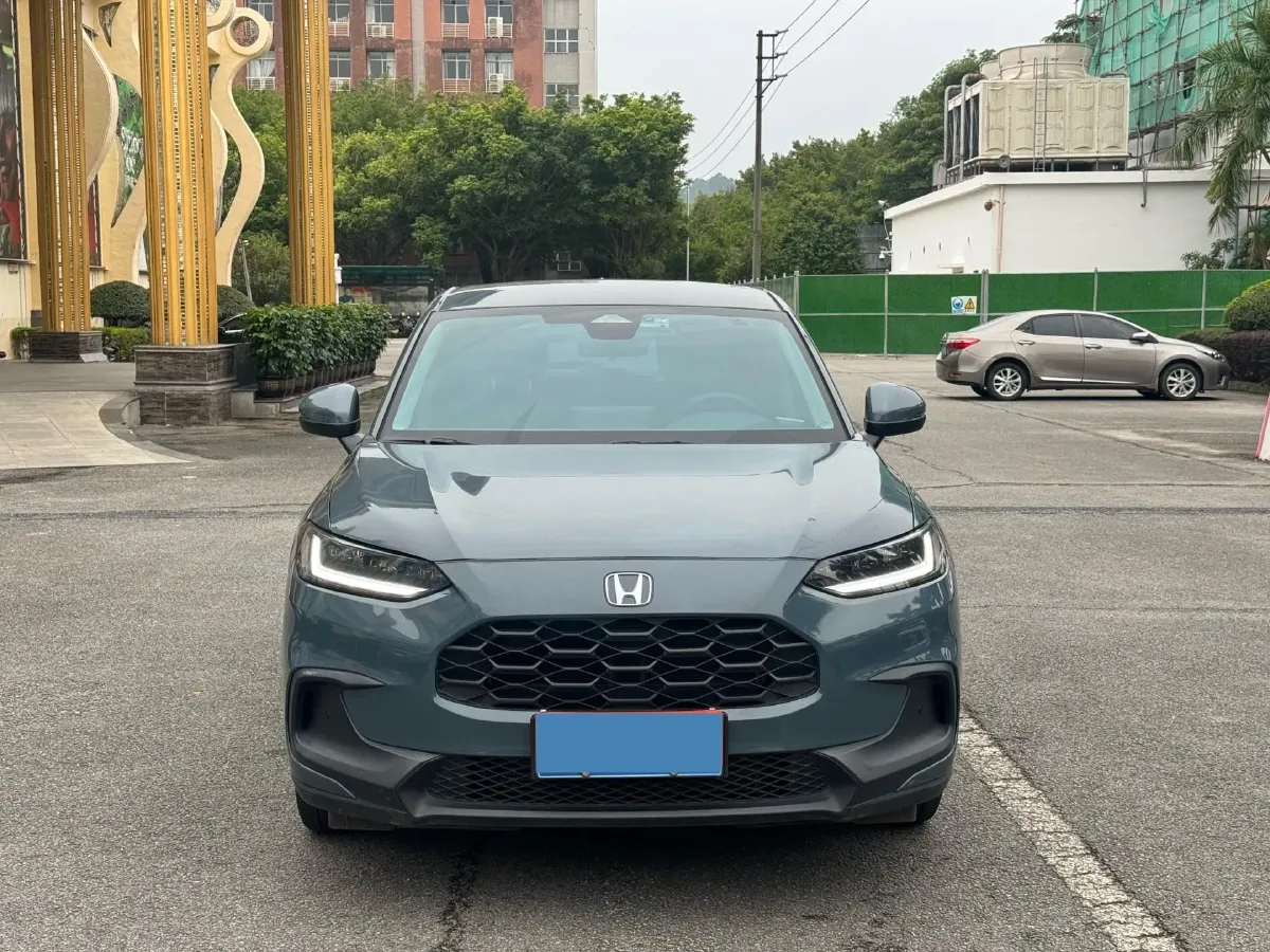 2023 Honda ZR-V 1.5T 182HP L4 CVT,autocango,china used car exporter,china ev exporter,chinese used car exporter,chinese used ev exporter