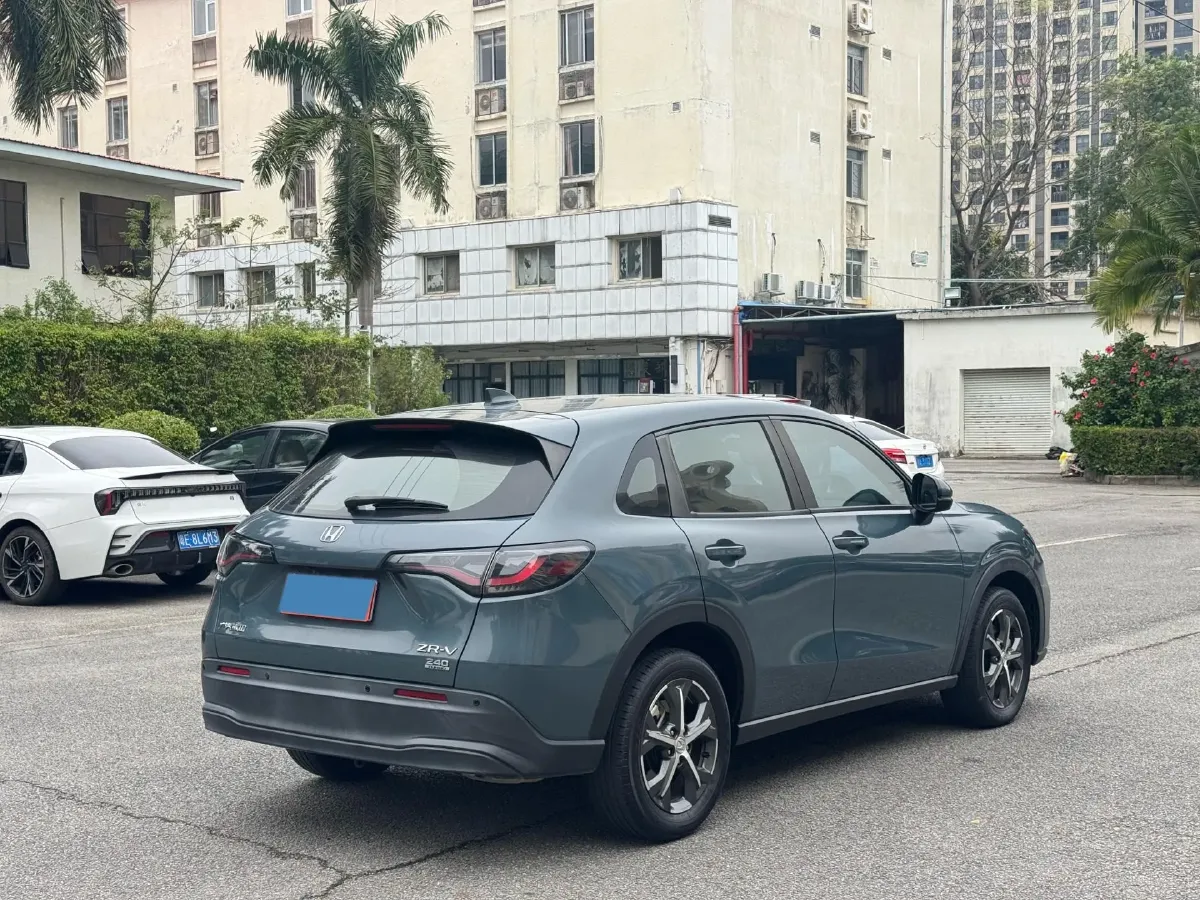 2023 Honda ZR-V 1.5T 182HP L4 CVT,autocango,china used car exporter,china ev exporter,chinese used car exporter,chinese used ev exporter