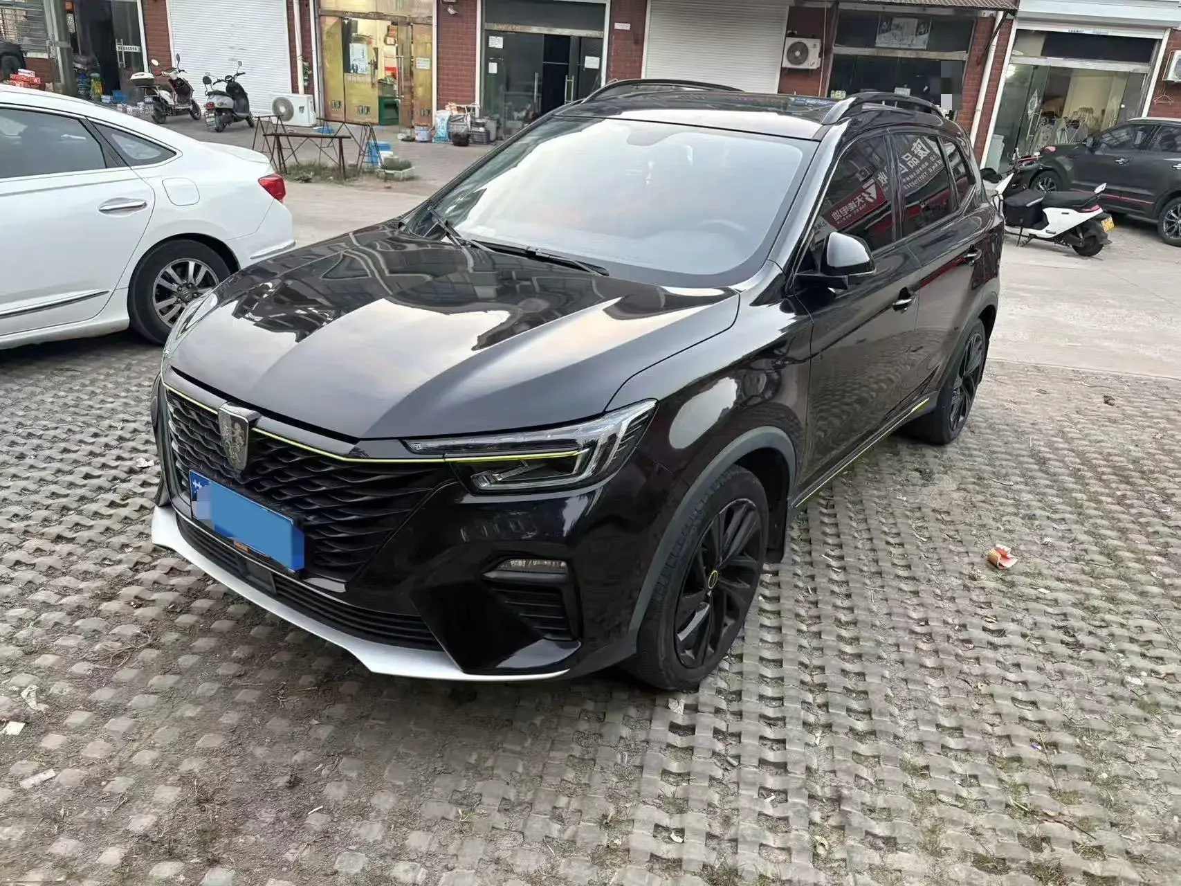 2020 ROEWE RX5 view 1
