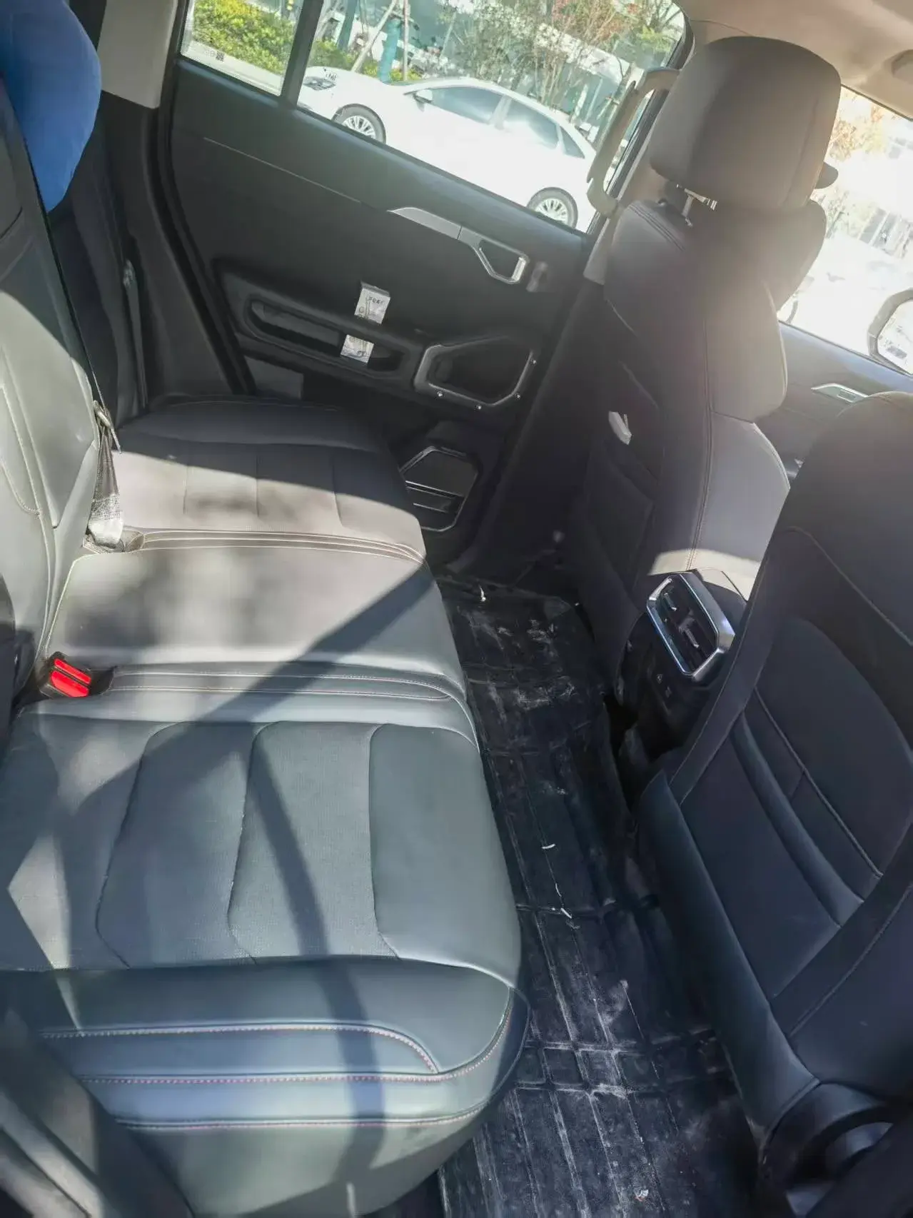 2023 JETOUR TRAVELLER thumbnail 4