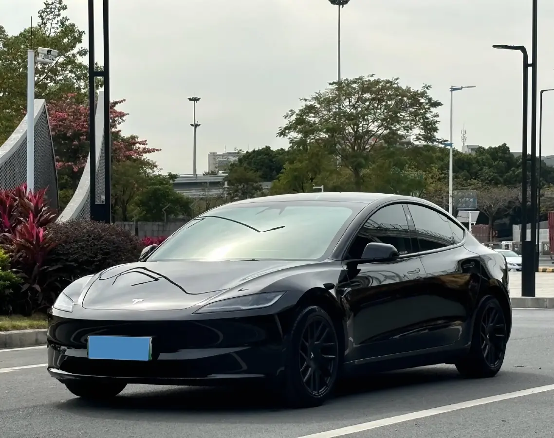 2023 HYPTEC GT BEV 80KWH