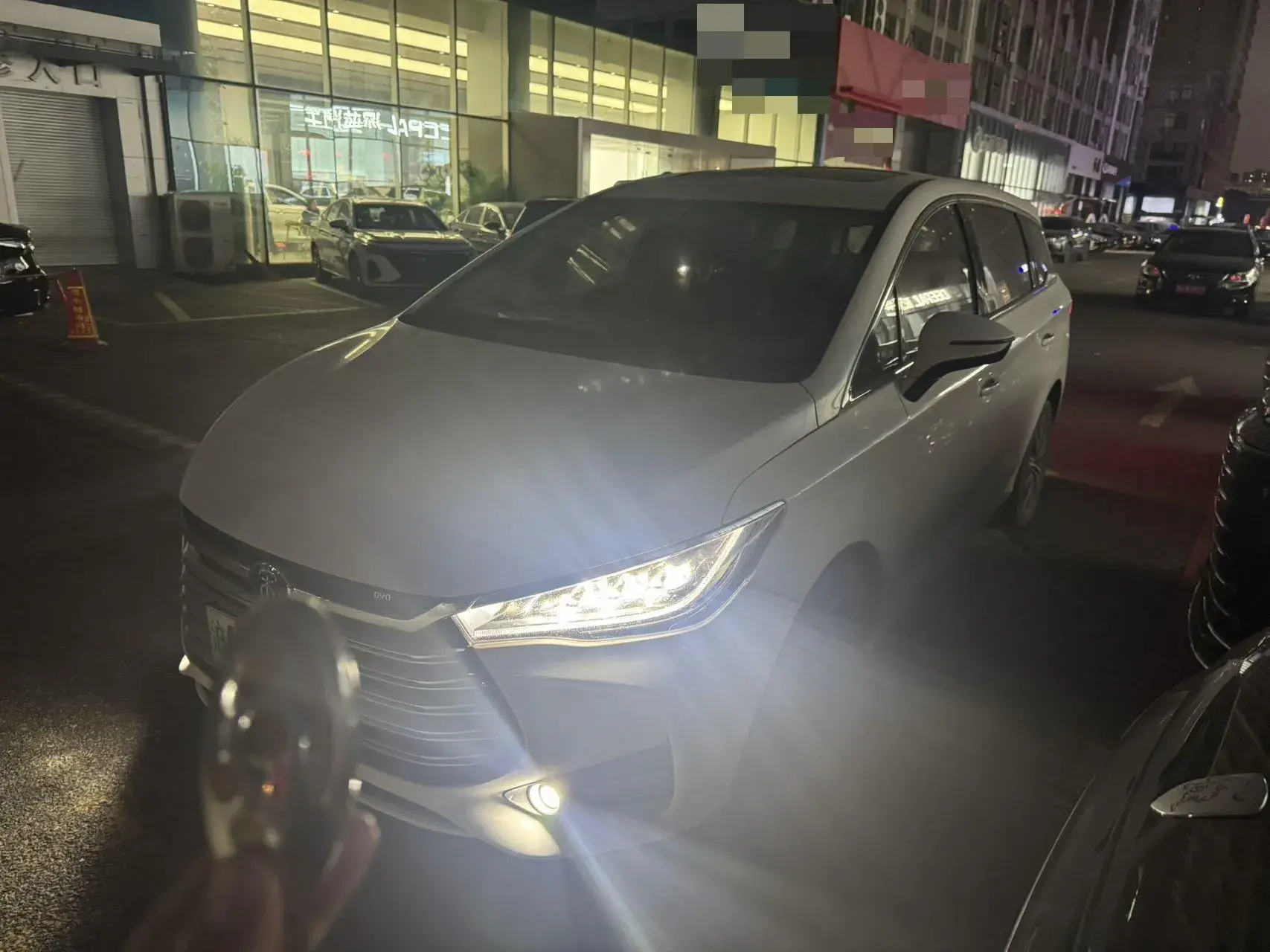 2019 BYD SONG view 1