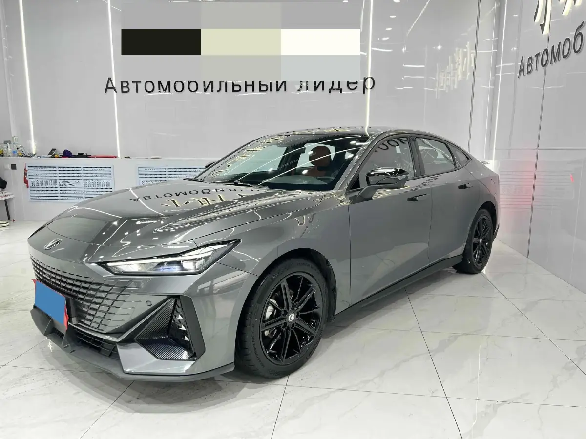 2022 ChangAn UNI-V 1.5T 188HP L4 7DCT