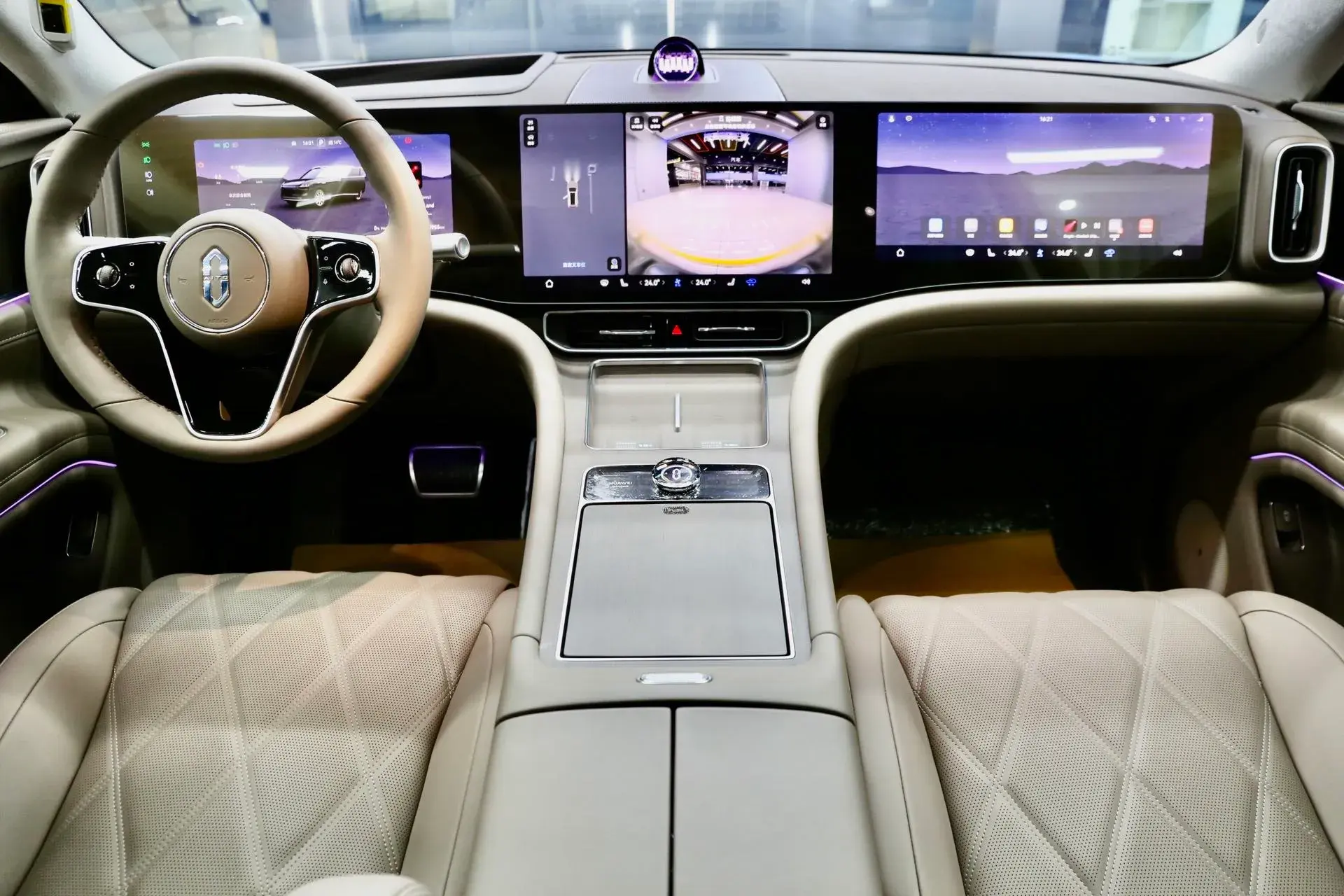 2025 AITO AITO thumbnail 4