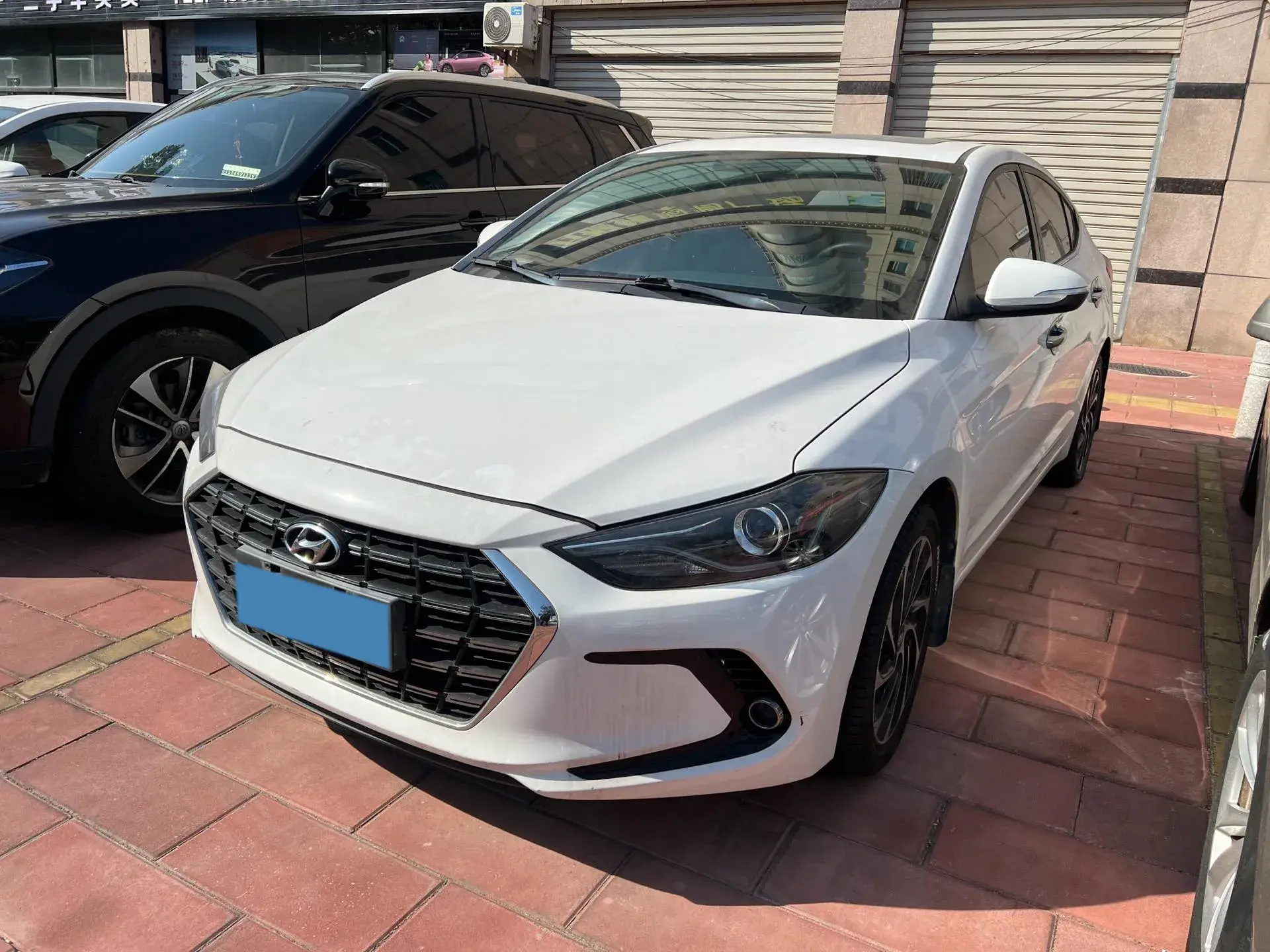 2019 HYUNDAI ELANTRA view 1