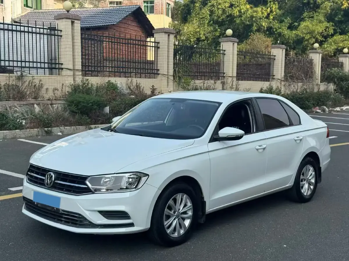 2018 Volkswagen Bora 1.5L 110HP L4 5MT
