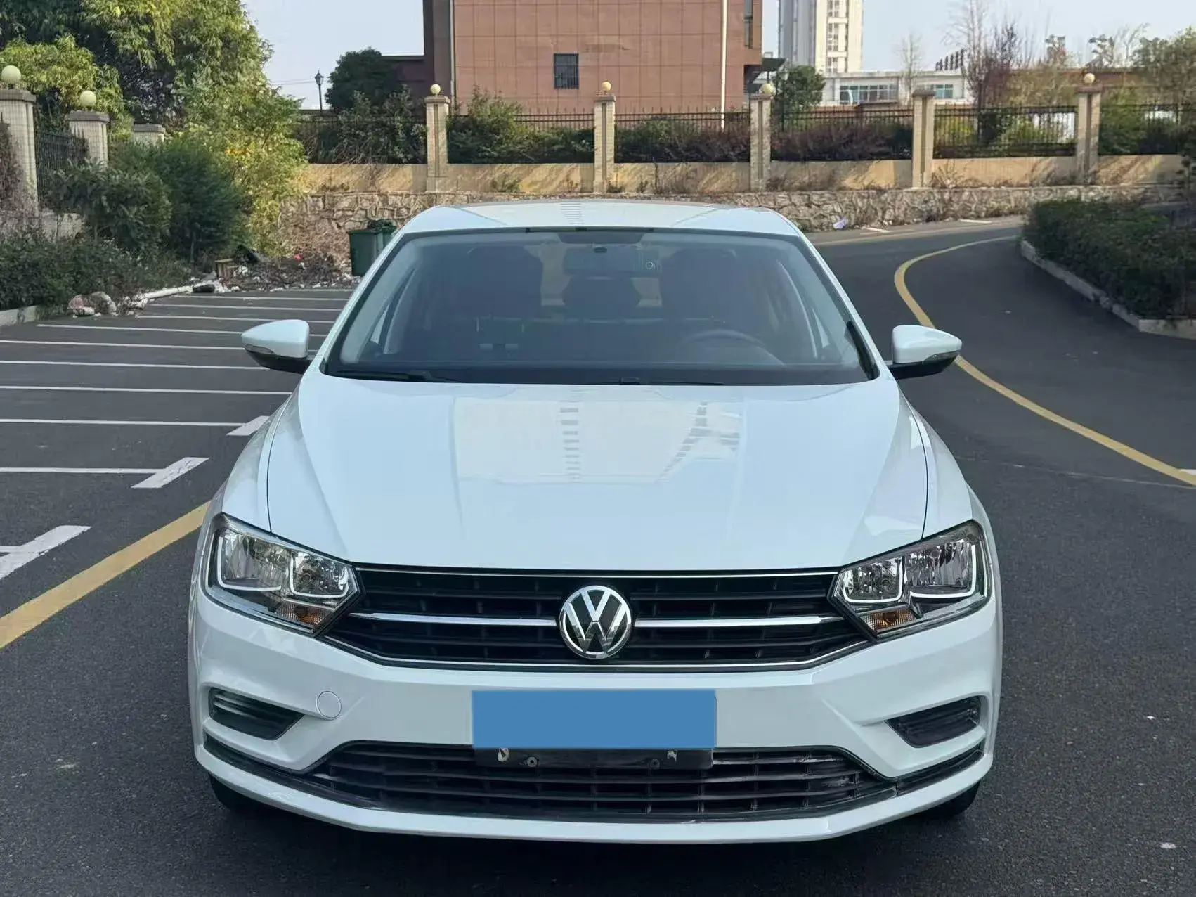 2018 VOLKSWAGEN BORA thumbnail 2