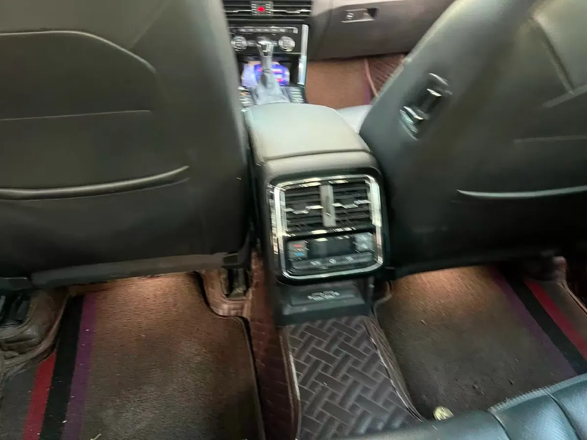 2019 Volvo V40 1.5T 152HP L4 6AT,autocango,china used car exporter,china ev exporter,chinese used car exporter,chinese used ev exporter