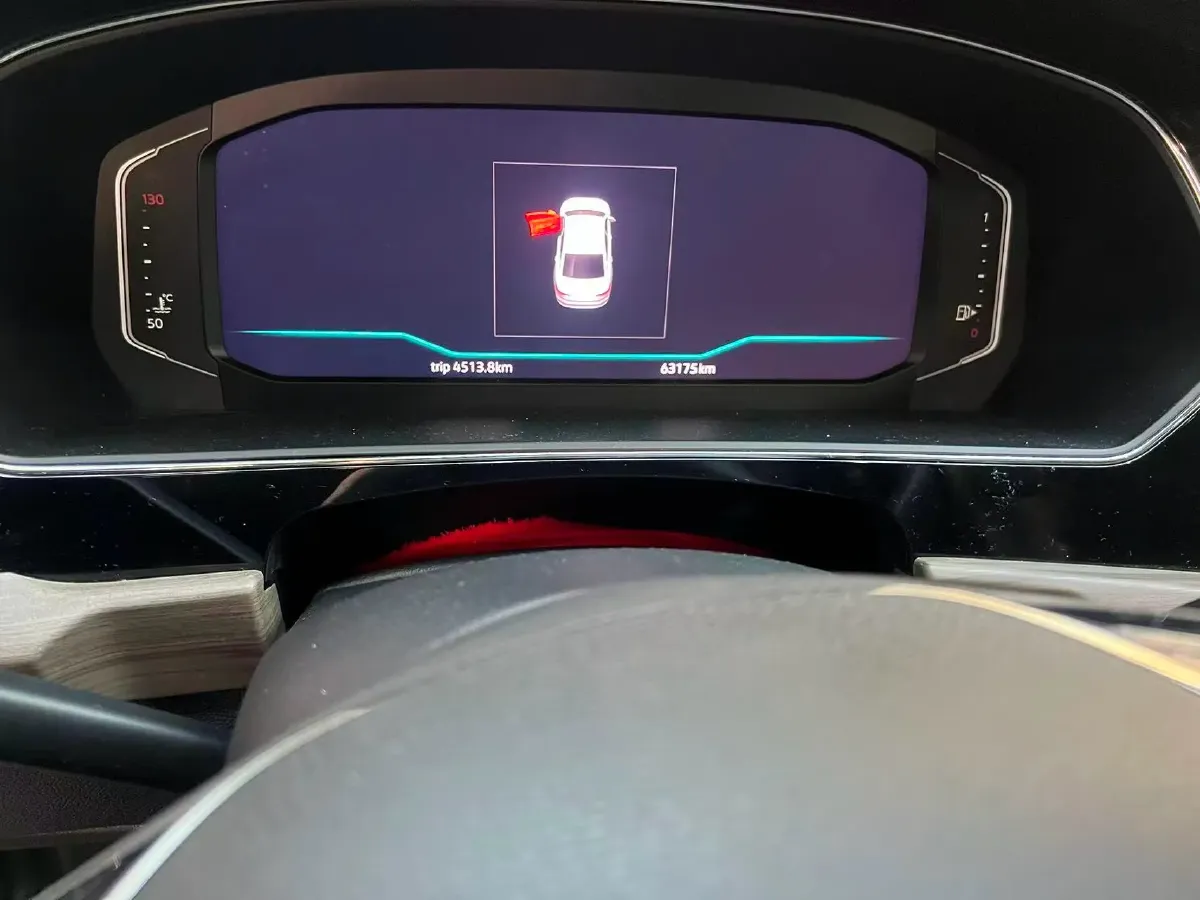 2019 Volvo V40 1.5T 152HP L4 6AT,autocango,china used car exporter,china ev exporter,chinese used car exporter,chinese used ev exporter