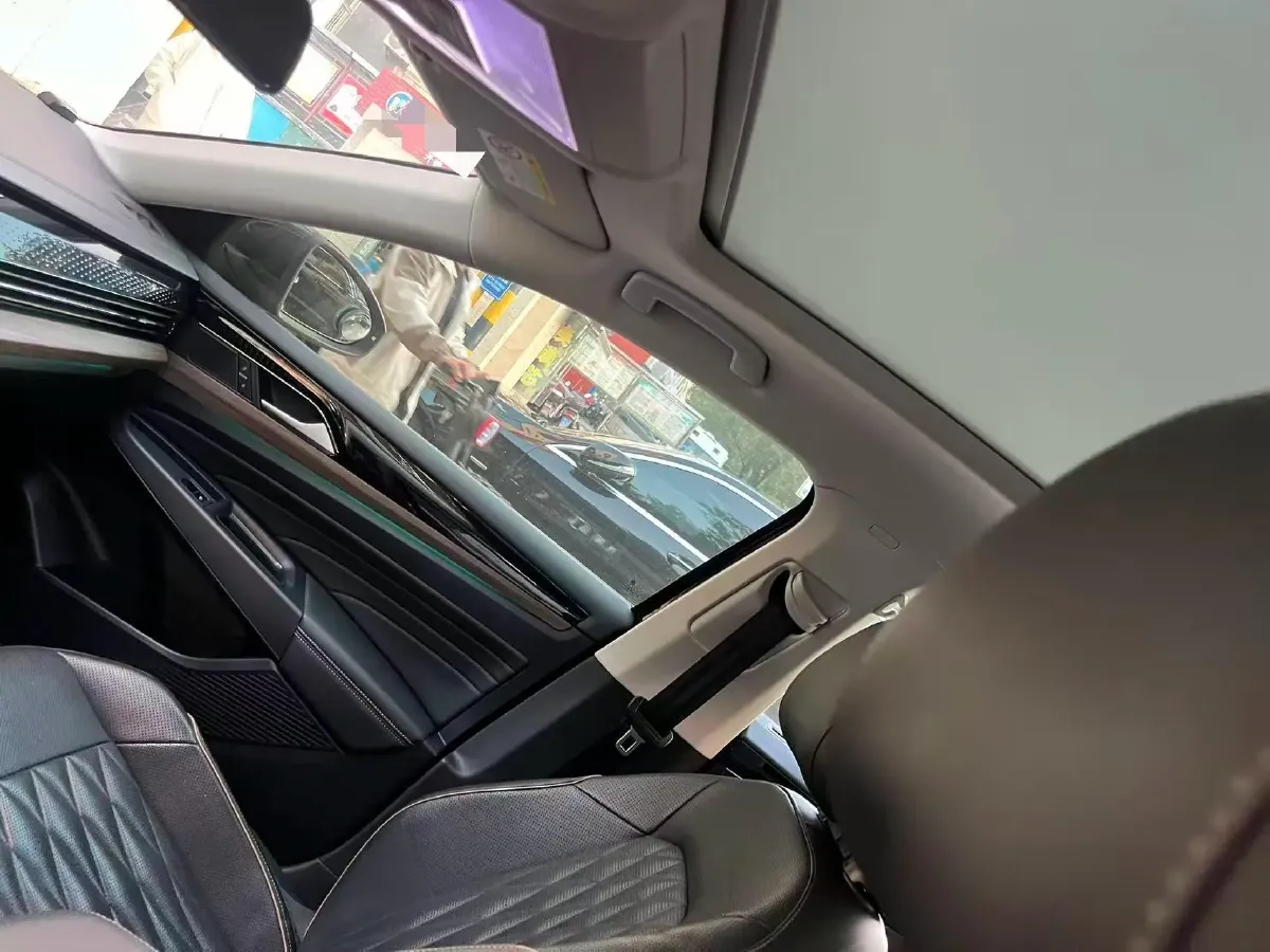 2019 Volvo V40 1.5T 152HP L4 6AT,autocango,china used car exporter,china ev exporter,chinese used car exporter,chinese used ev exporter