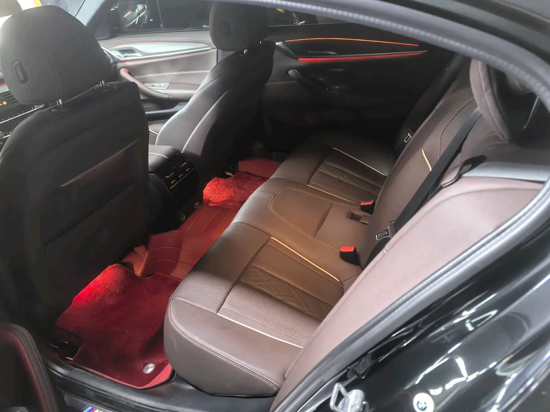 2023 BMW 5 thumbnail 3