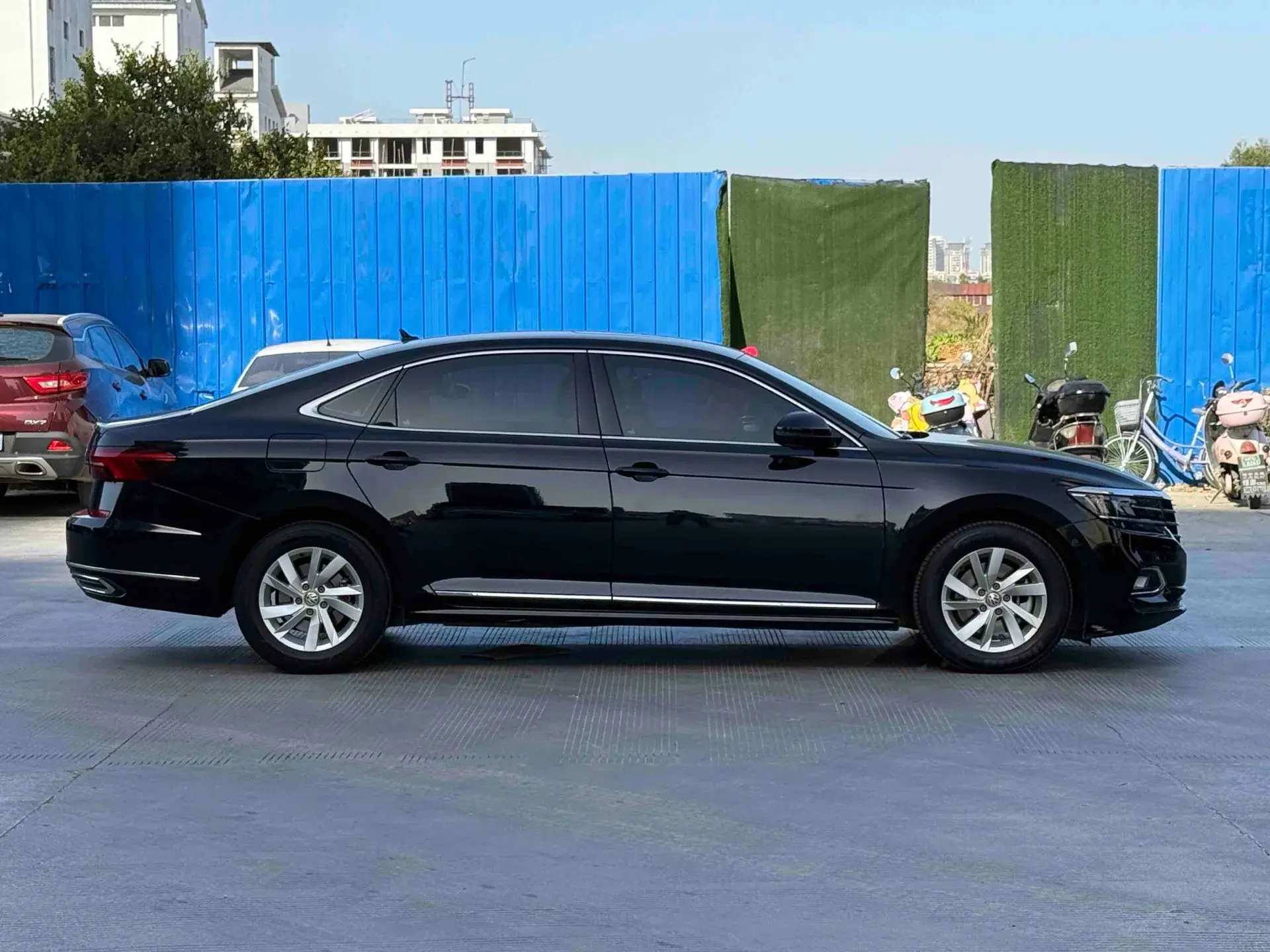 2019 CHEVROLET EQUINOX thumbnail 4