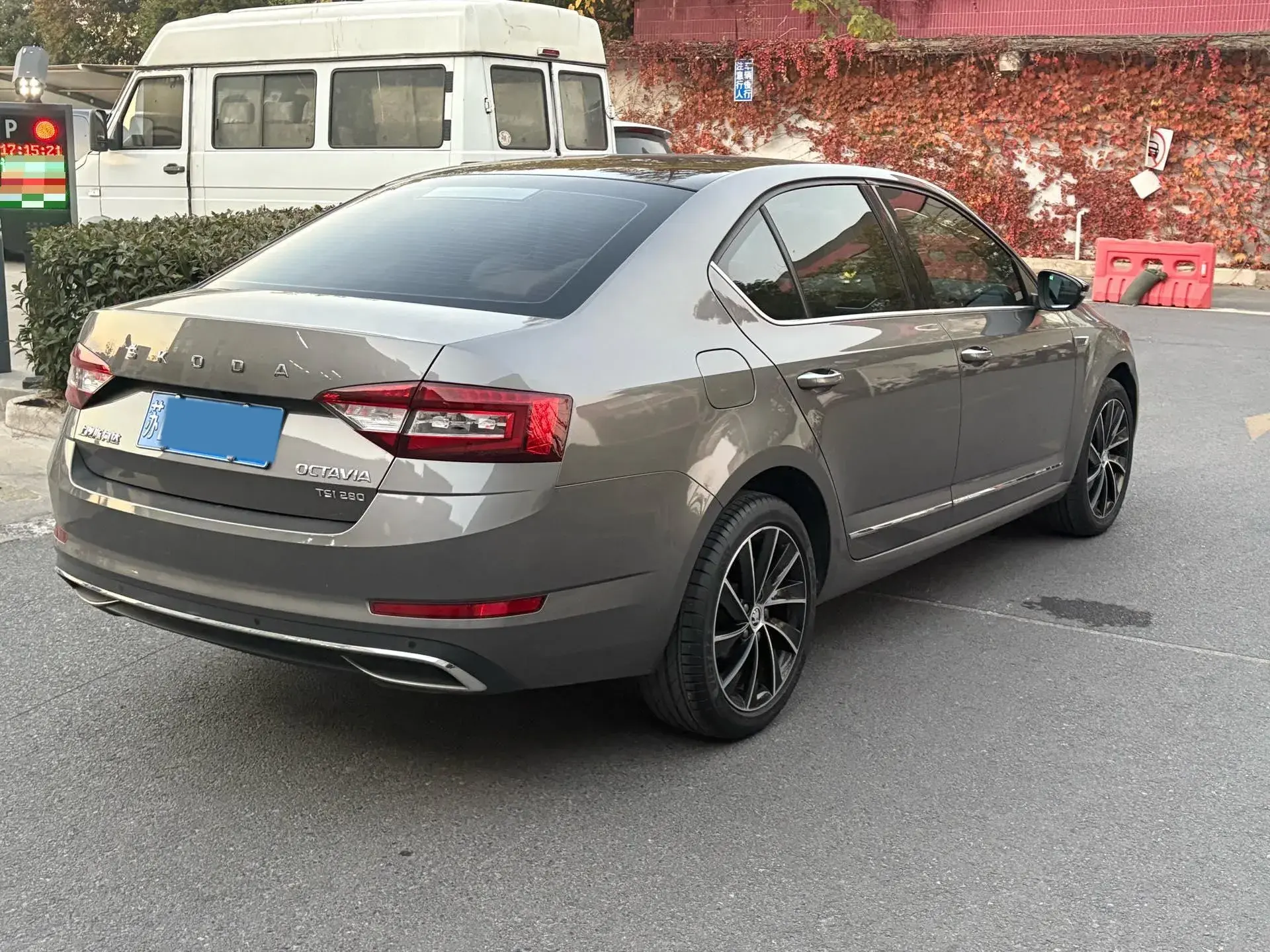2019 SKODA OCTAVIA thumbnail 3