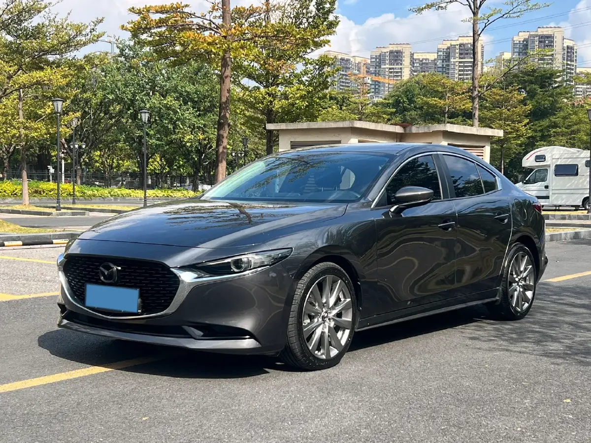 2022 Mazda 3 Axela 2.0L 158HP L4 6AT