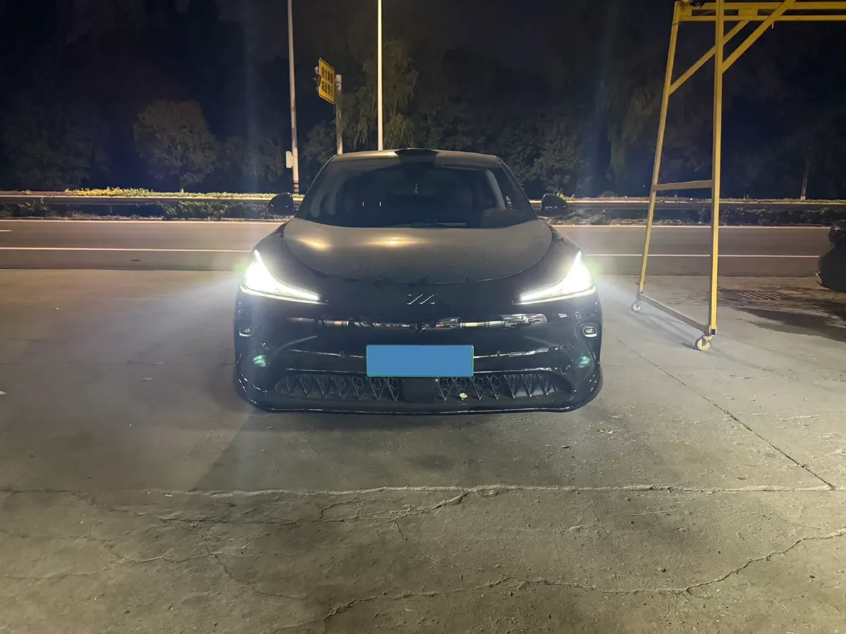 2025 IM LS6 BEV 75KWH,autocango,china used car exporter,china ev exporter,chinese used car exporter,chinese used ev exporter