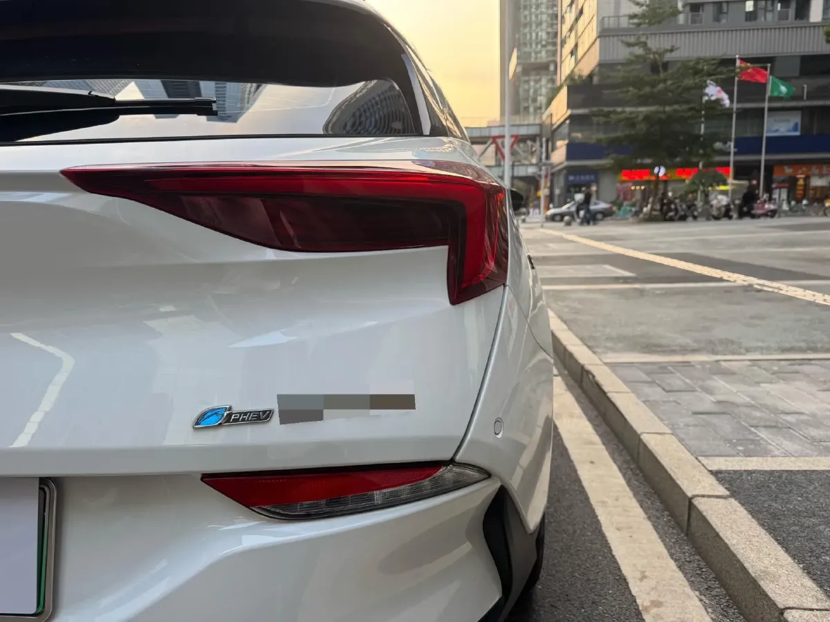 2022 Buick Velite 6 1.5L 102HP L4 E-CVT PHEV 9.5KWH,autocango,china used car exporter,china ev exporter,chinese used car exporter,chinese used ev exporter