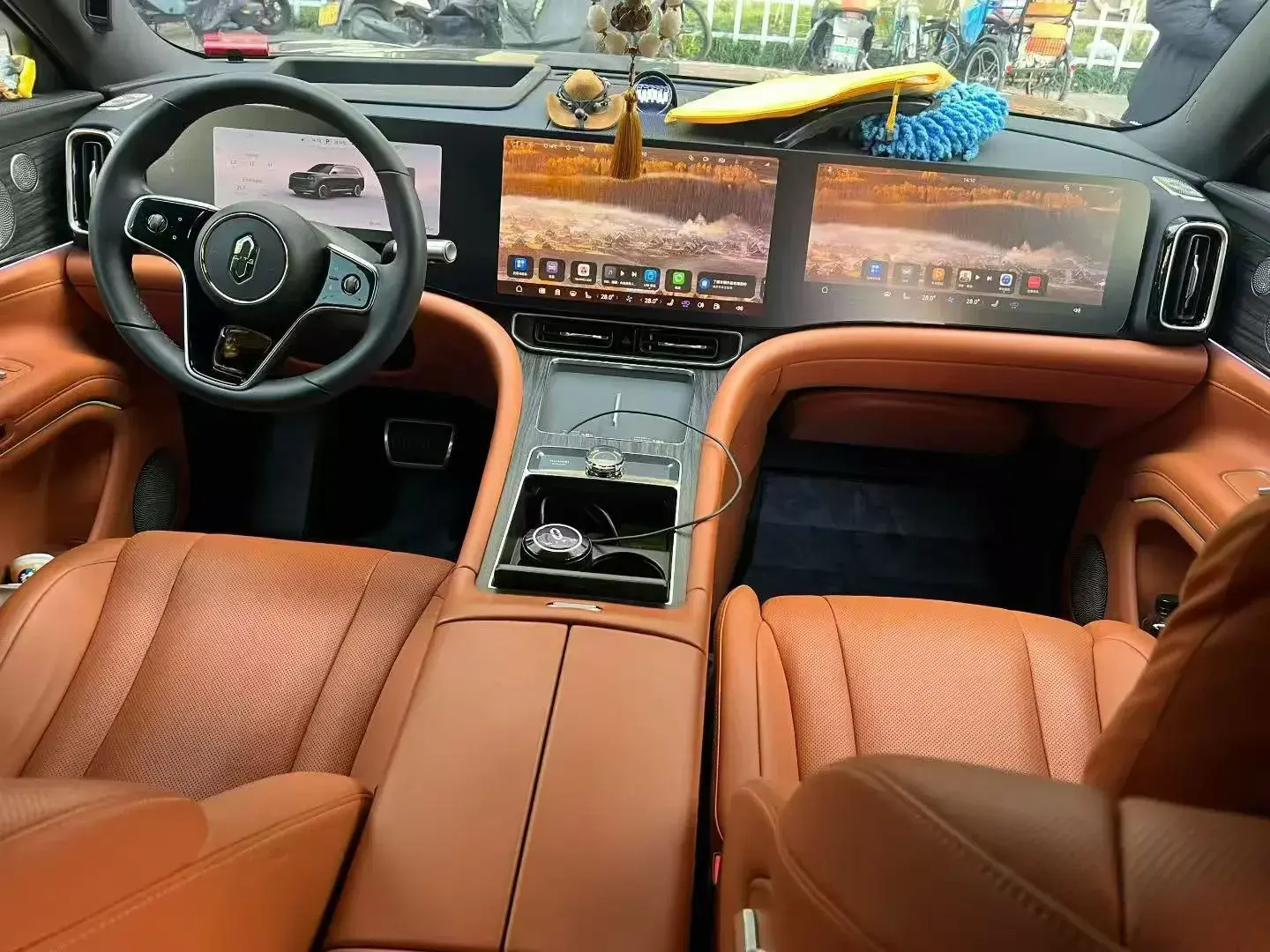 2024 AITO AITO thumbnail 4