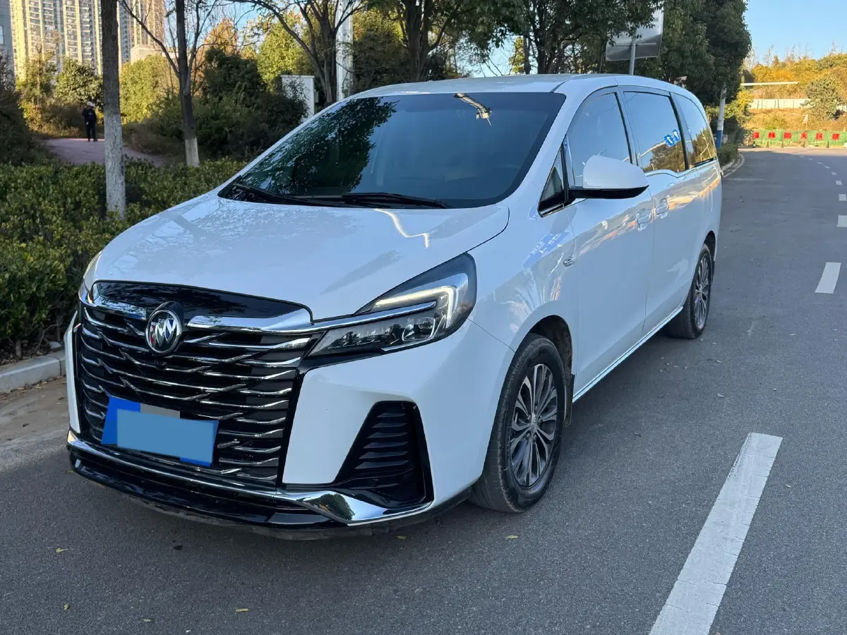 2023 Buick GL8 2.0T 237HP L4 9AT