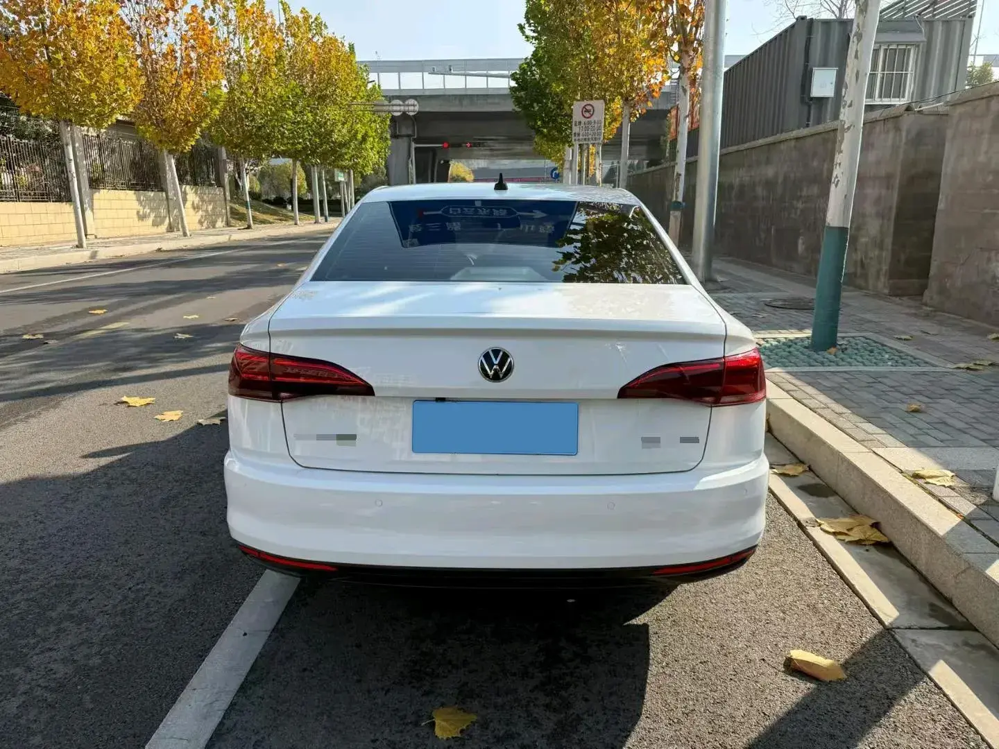 2021 VOLKSWAGEN BORA thumbnail 3